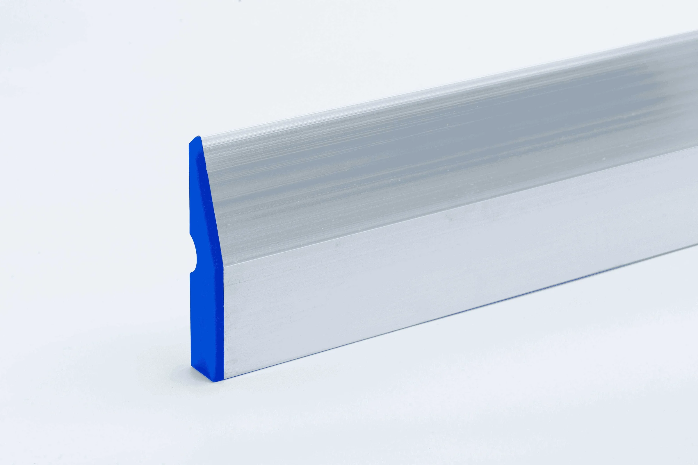 Cтроительное алюминиевое правило ALUKOMTOOLS трапеция 2,5 м PROFI PLASTER 22149525