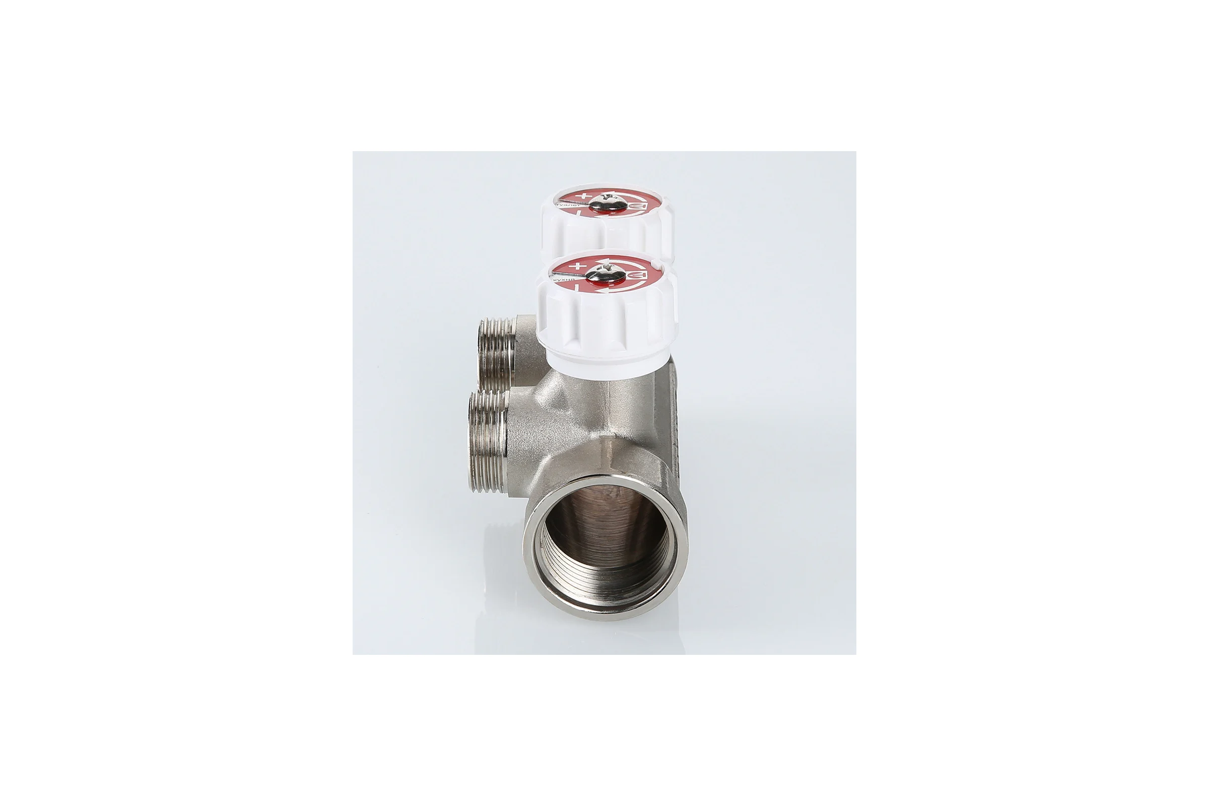 Коллектор с регулировочными вентилями VALTEC 1"х2 выхода, евроконус 3/4" (на подающий трубопровод) VTc.570.NE.0602