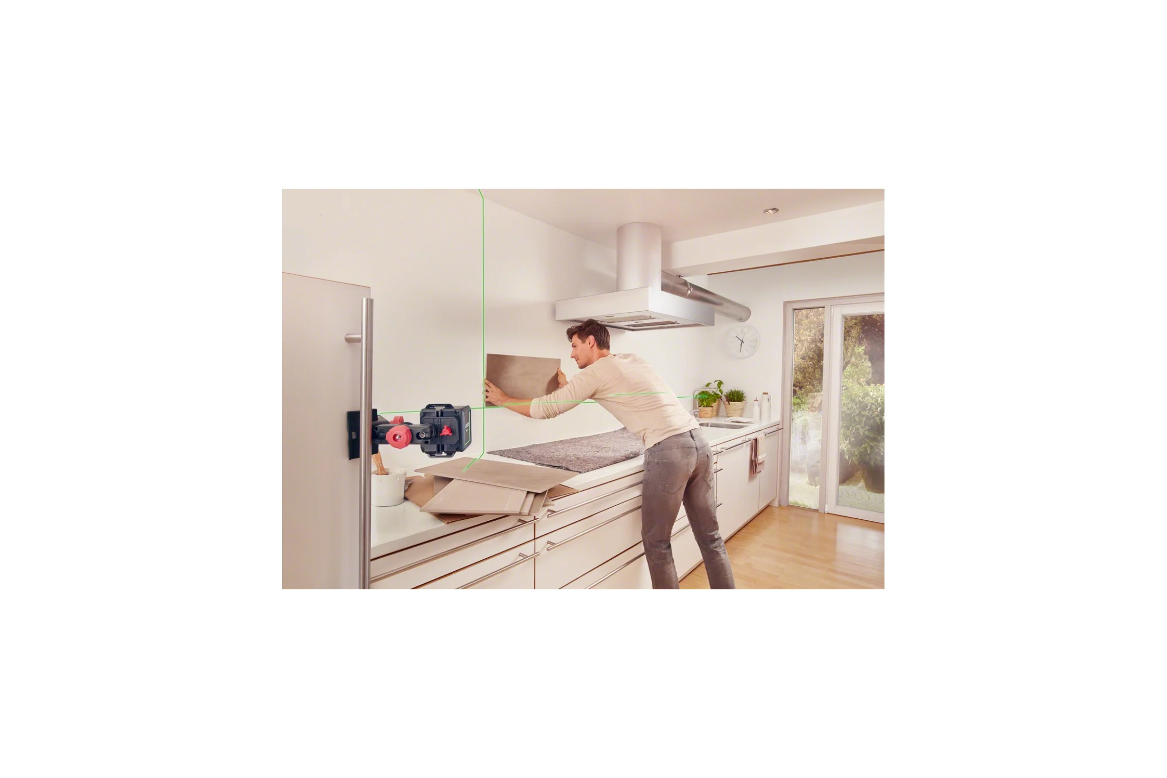 Лазерный нивелир Bosch Quigo Green + штатив 0.603.663.C01