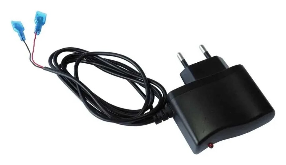 Адаптер электропитания BaltGaz 1000-10.000 AC/DC с 220V на 3V (подключение к батарейному отсеку) 31722