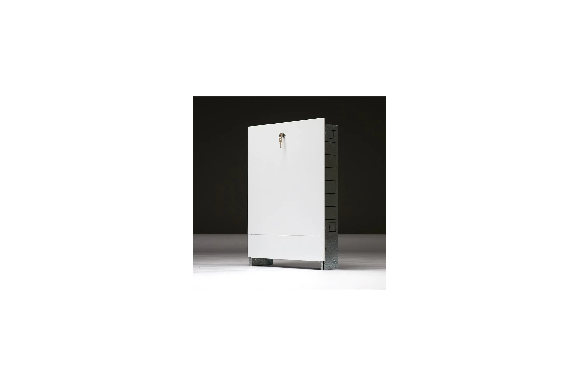 Внутренний коллекторный шкаф Primoclima 670х125х1344 16кг Д ШРВ-7