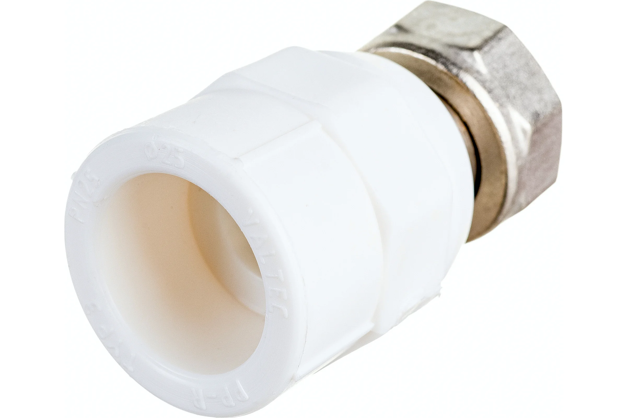 Соединитель PPR с накидной гайкой VALTEC 25х3/4 VTp.708.0.02505