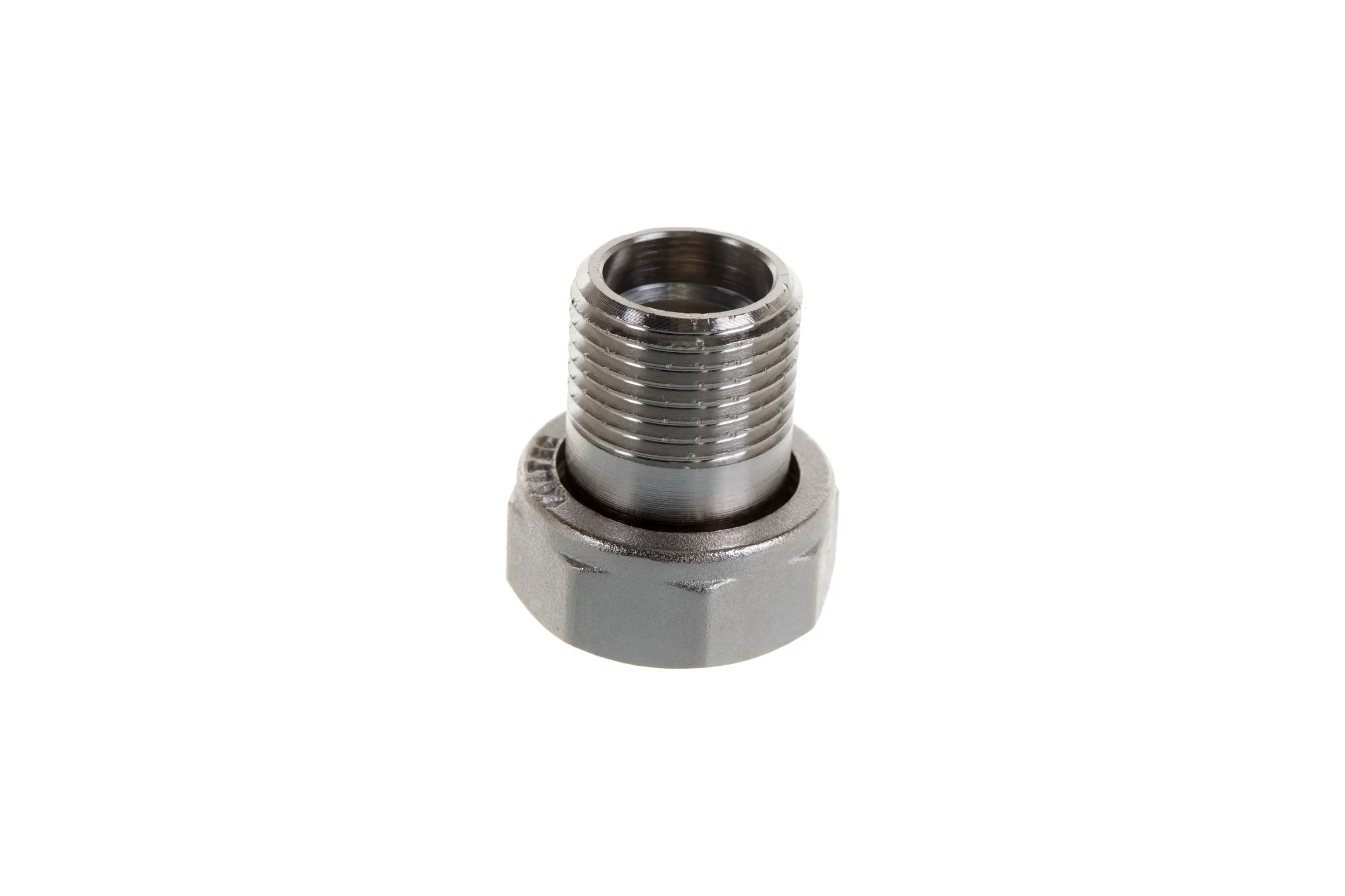 Прямой полусгон с накидной гайкой VALTEC 3/4x1/2 VTr.613.N.0504