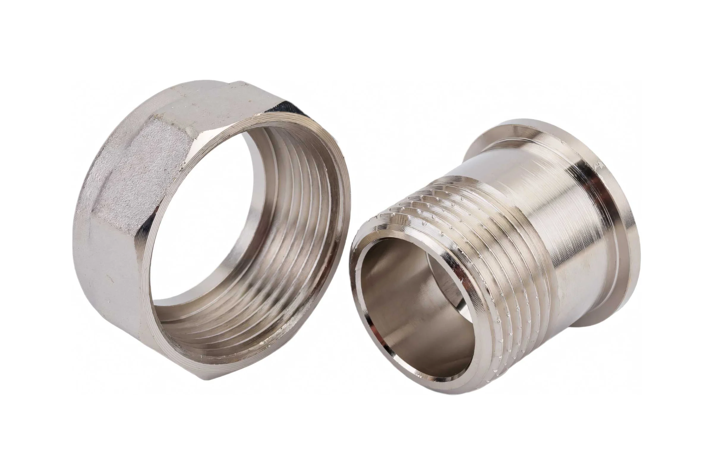 Прямой полусгон с накидной гайкой VALTEC 1 1/4x1 VTr.613.N.0706