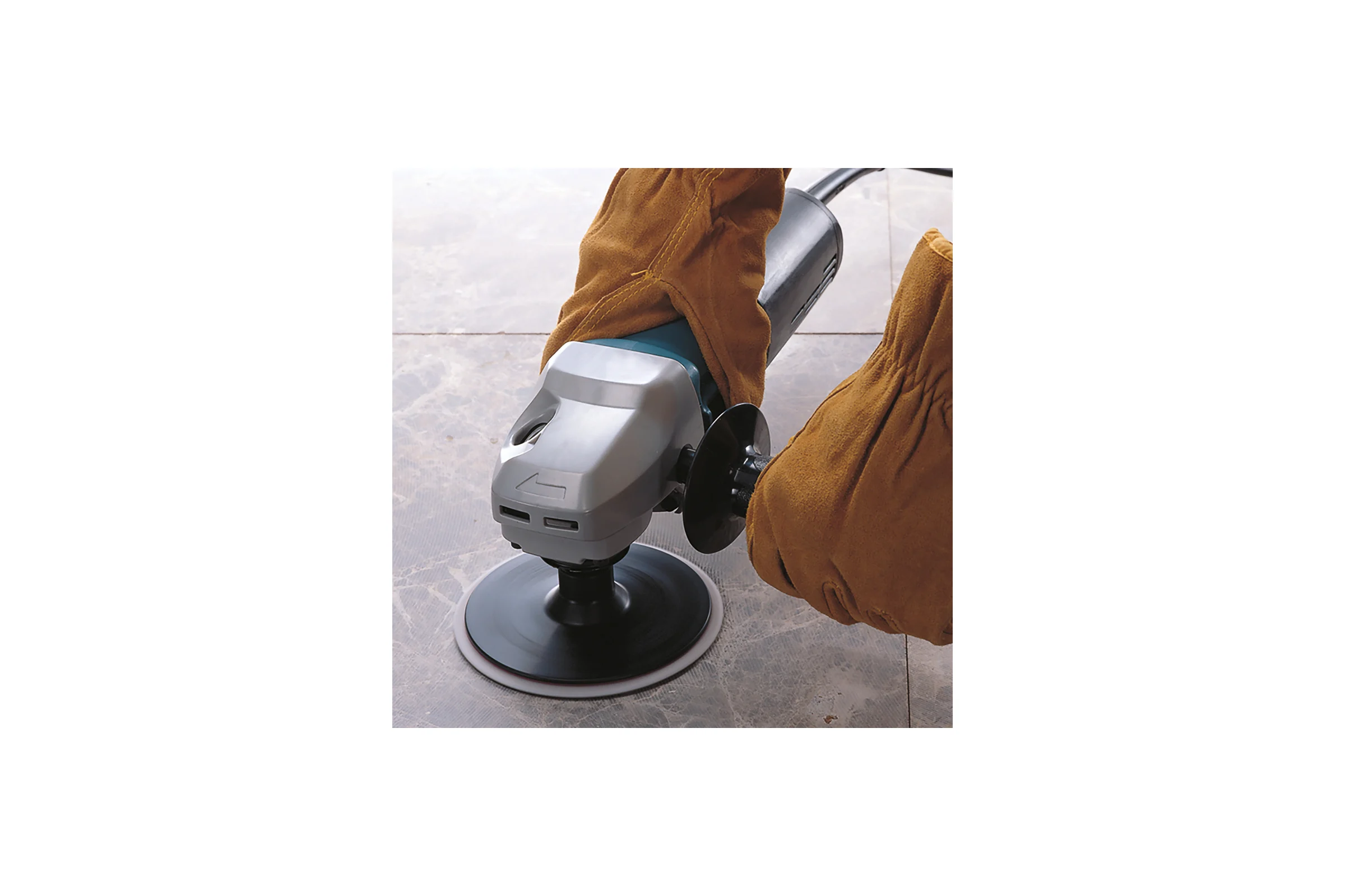 Угловая шлифмашина Makita 9565 CVL