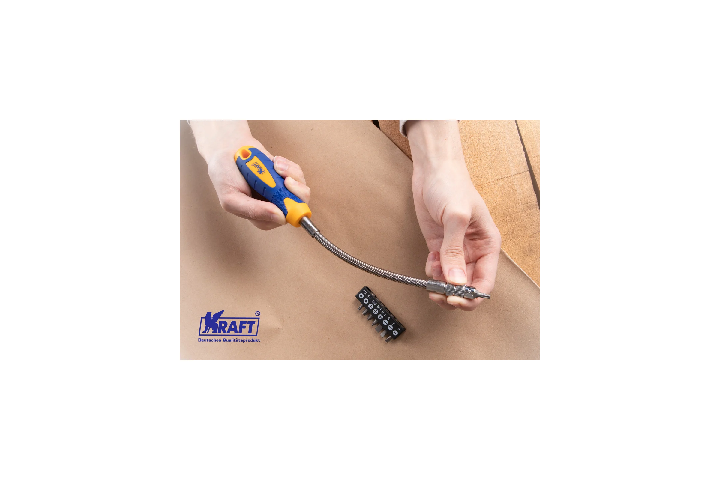 Отверточная гибкая рукоятка со вставками 9 предметов KRAFT KT 700469