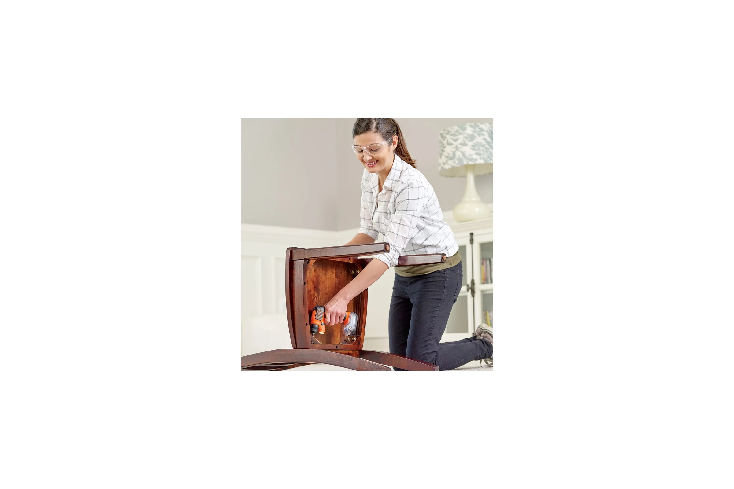 Аккумуляторная отвертка Black&Decker BDCSFS30C