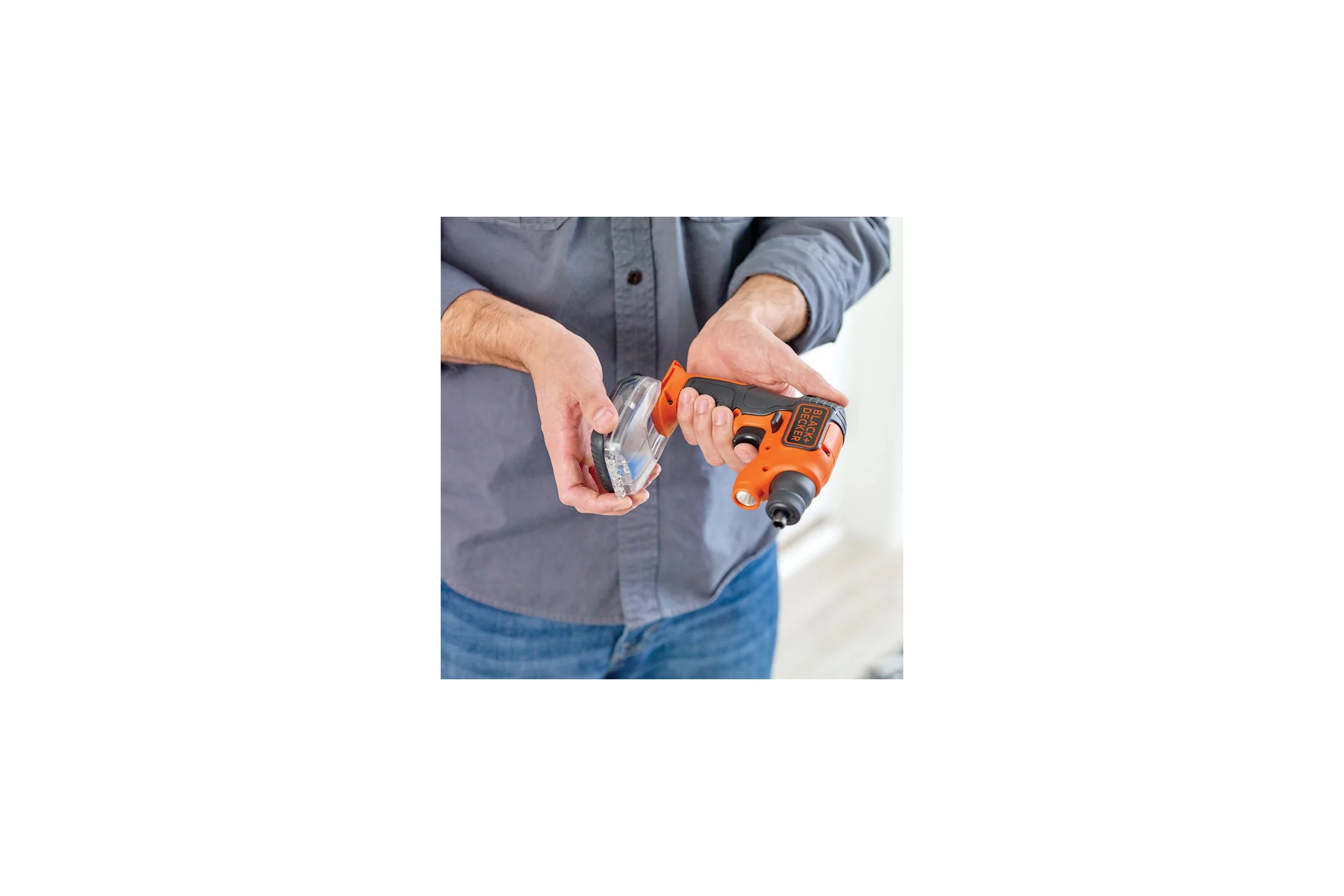 Аккумуляторная отвертка Black&Decker BDCSFS30C