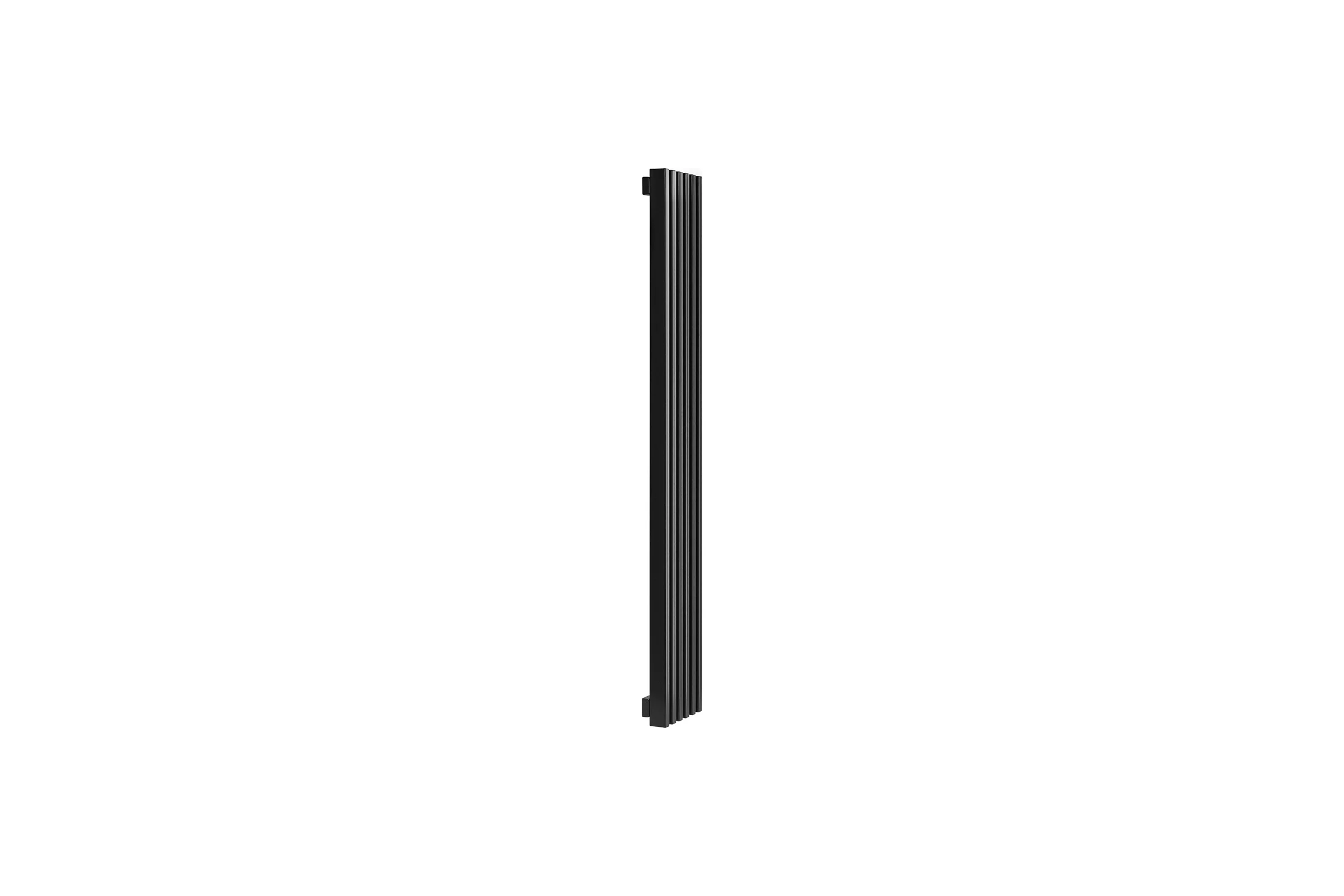 Вертикальный радиатор c боковым подключением, Arbiola Compact H 1750-63-04 HWN, RAL 9005 матовый черный 256960