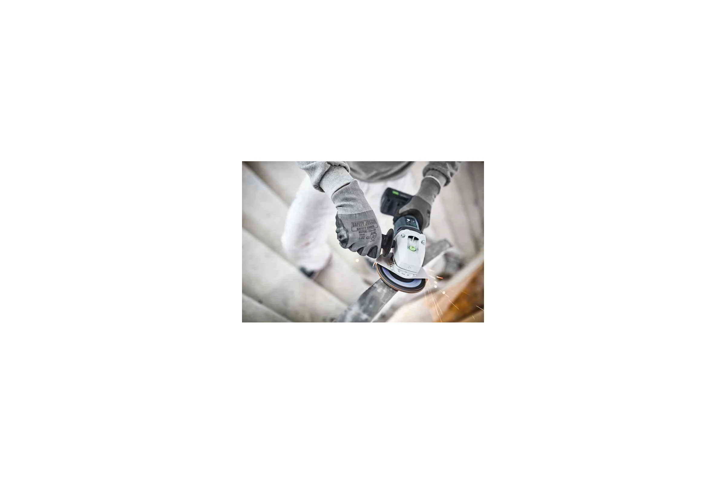 Аккумуляторная углошлифовальная машина FESTOOL комплект базовый AGC 18-125 Li 575343