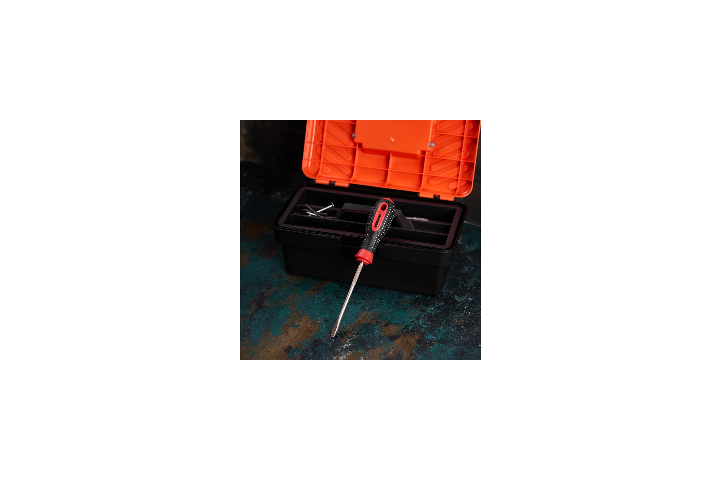 Шлицевая отвертка REXANT SL 6х125 мм, трехкомпонентная рукоятка, сталь S2 12-4723-1