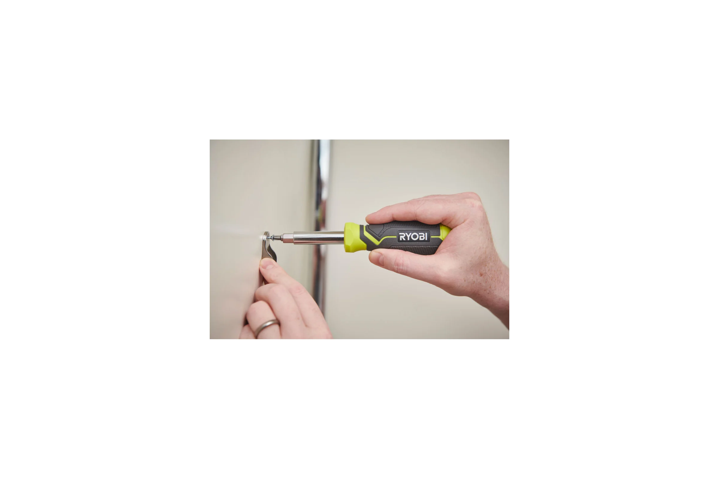 Отвертка со сменными битами Ryobi RHSDM1101 5132006049