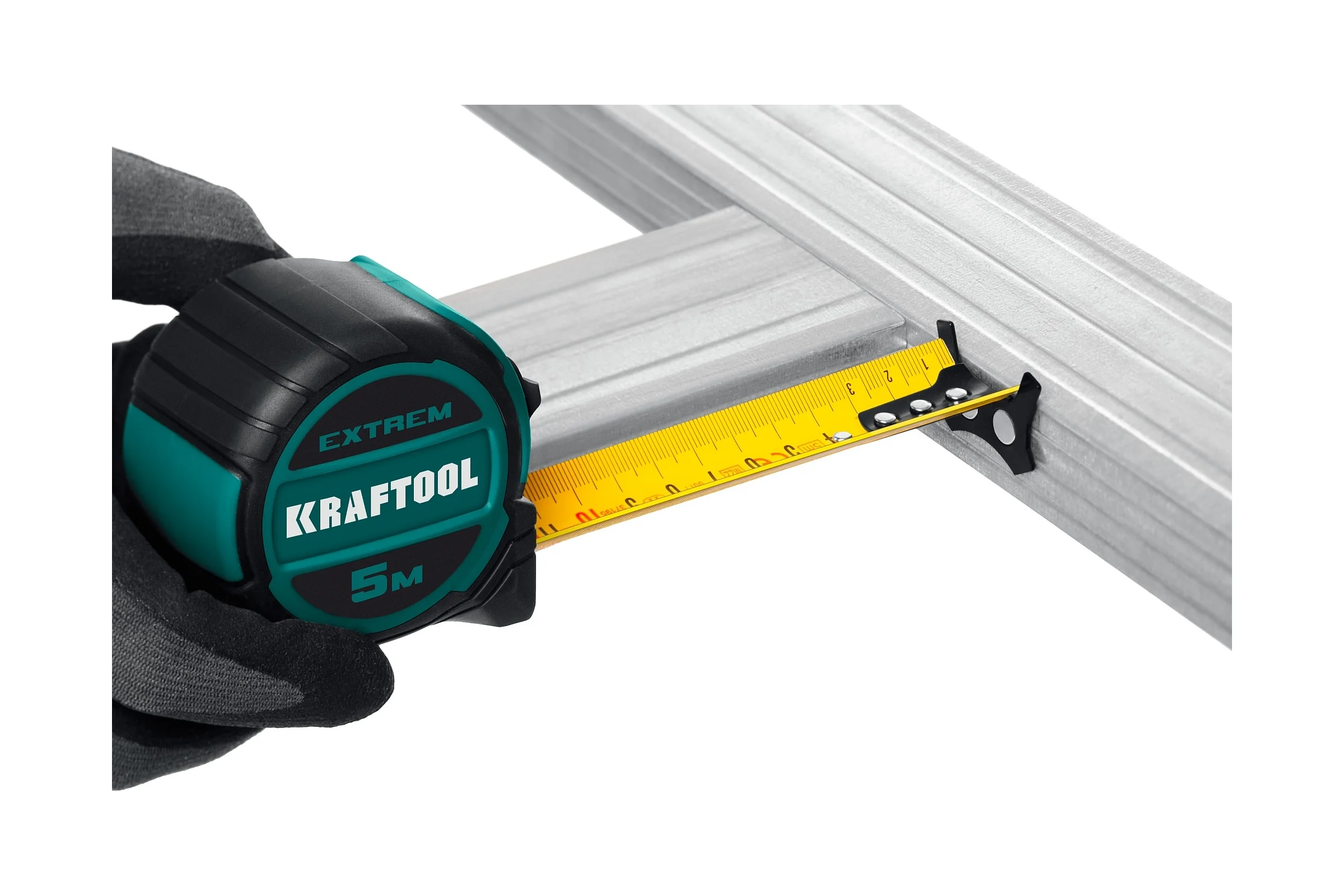 Рулетка со сверх широким полотном KRAFTOOL Extrem 10 м х 32 мм 34127-10