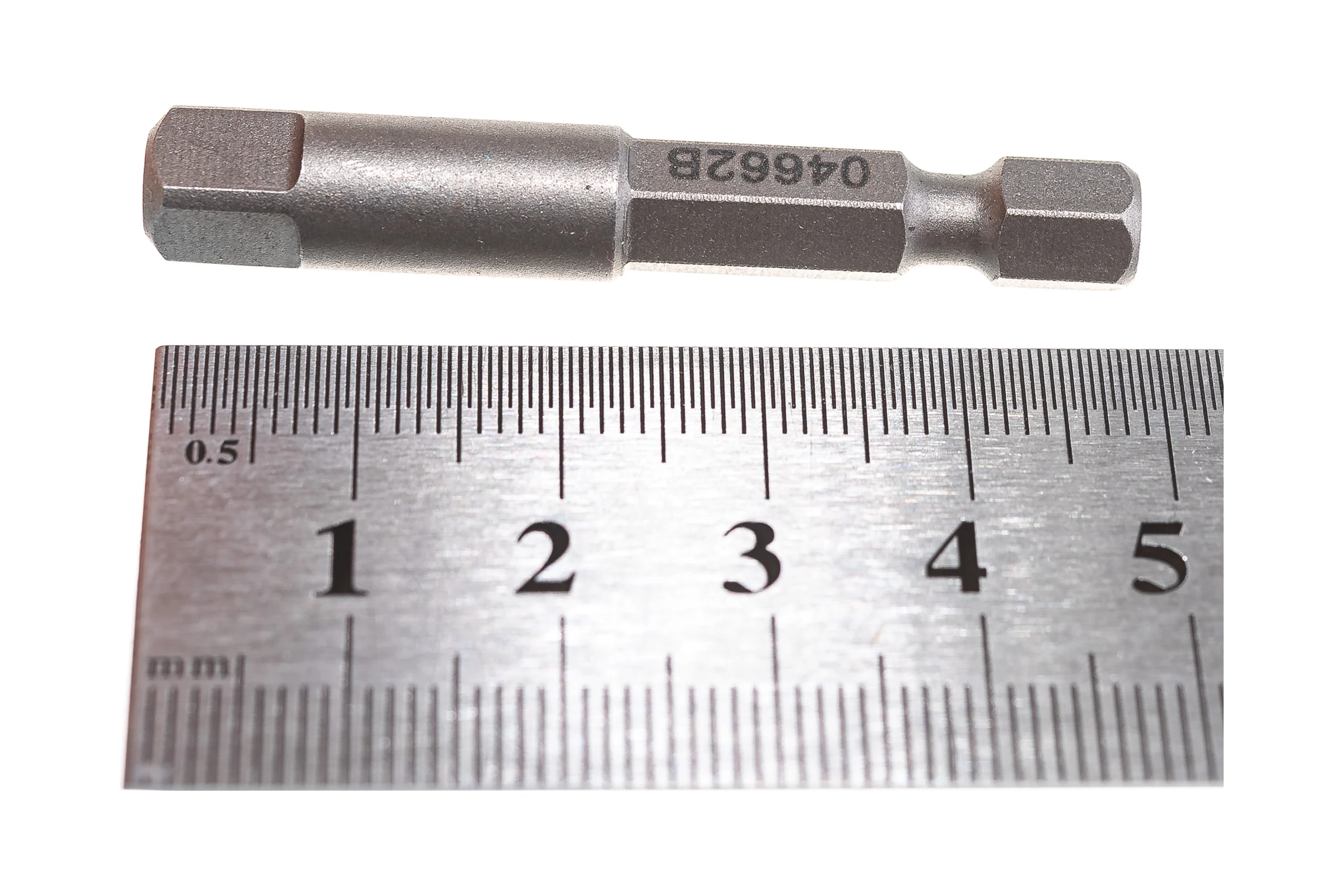 Шестигранный адаптер на 1/4" Hans 04662B