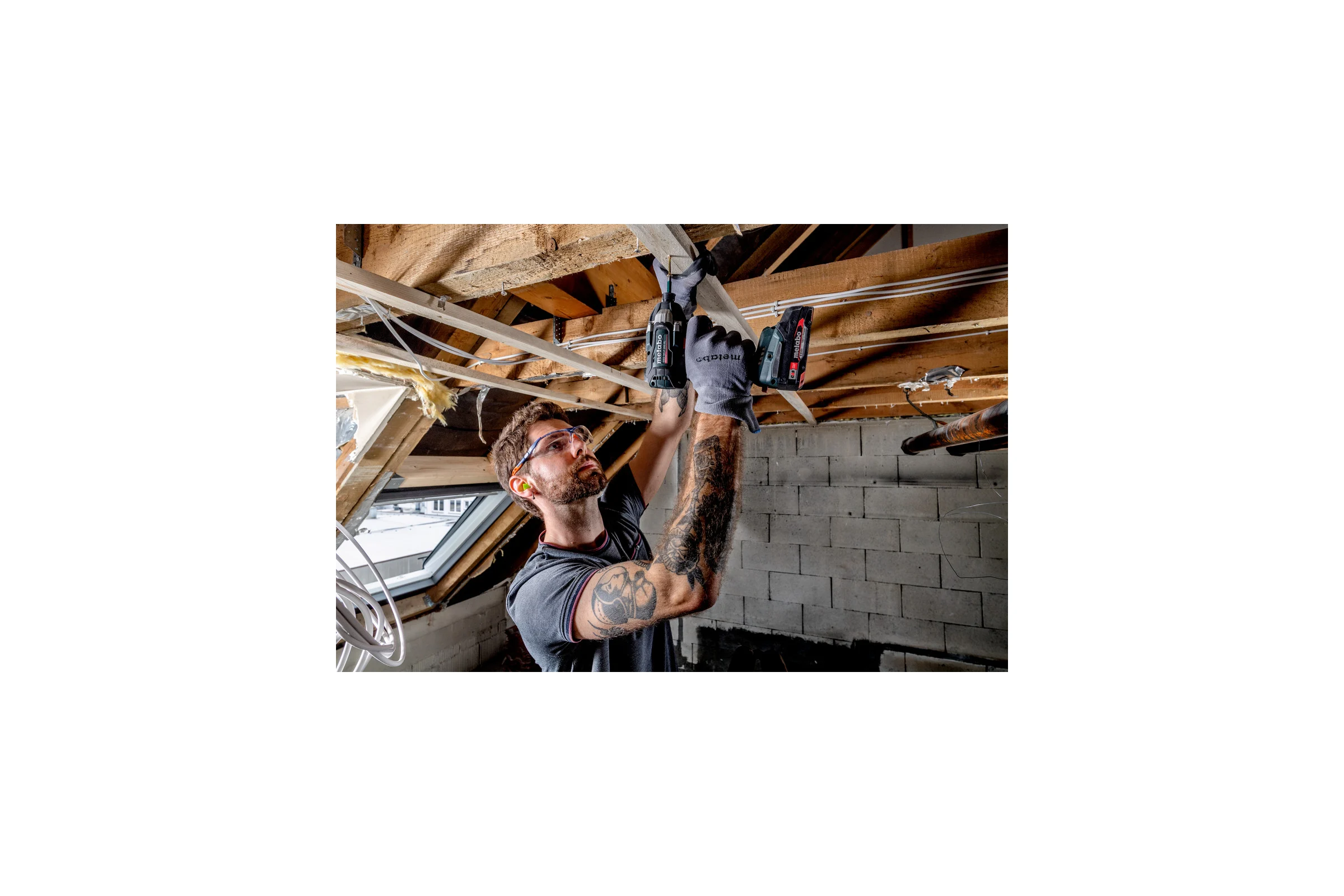 Аккумуляторная дрель + гайковерт Metabo COMBO SET 2.8.4 18V BSLTBL+SSD200LTBL 685196000