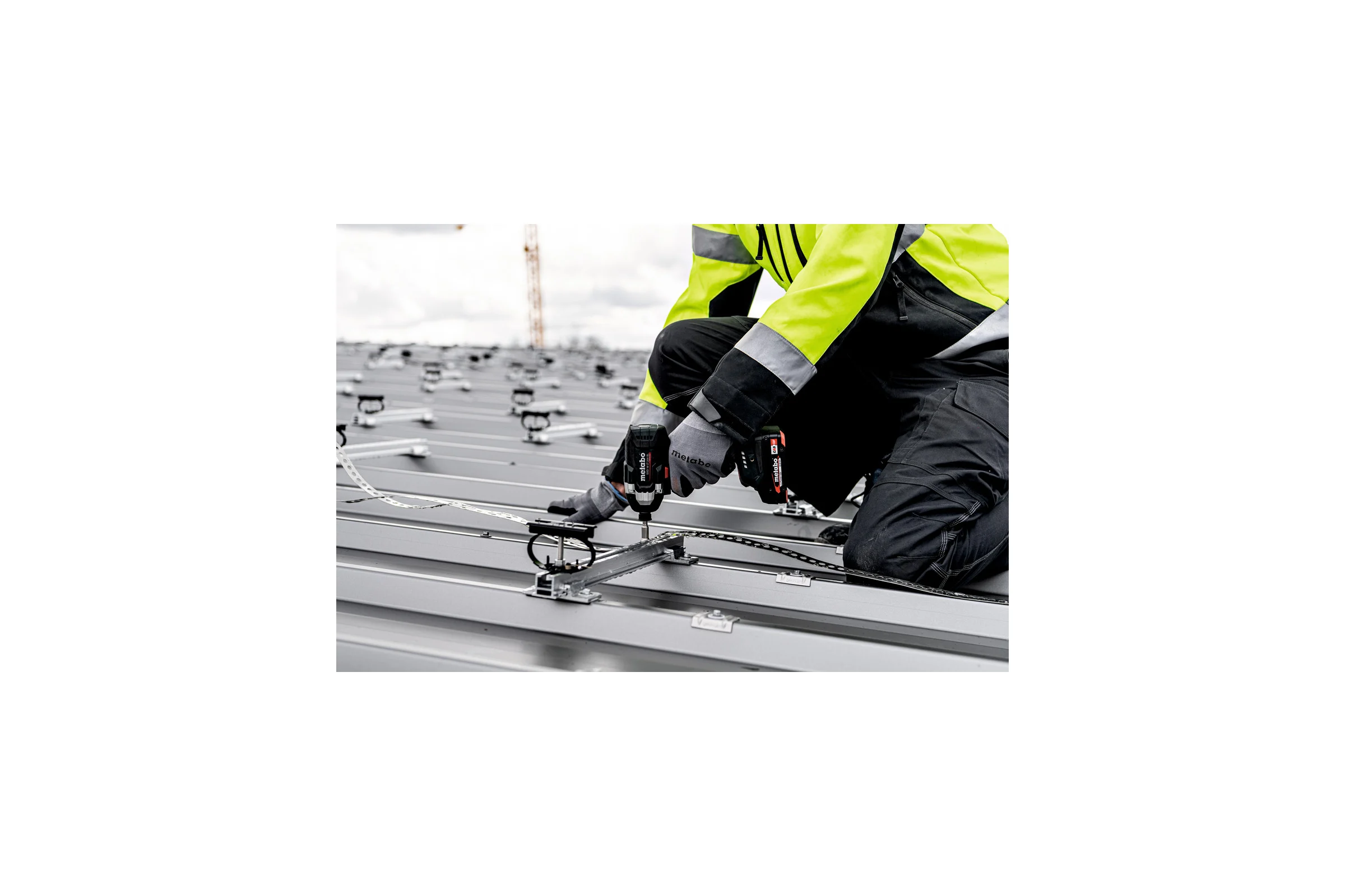 Аккумуляторная дрель + гайковерт Metabo COMBO SET 2.8.4 18V BSLTBL+SSD200LTBL 685196000