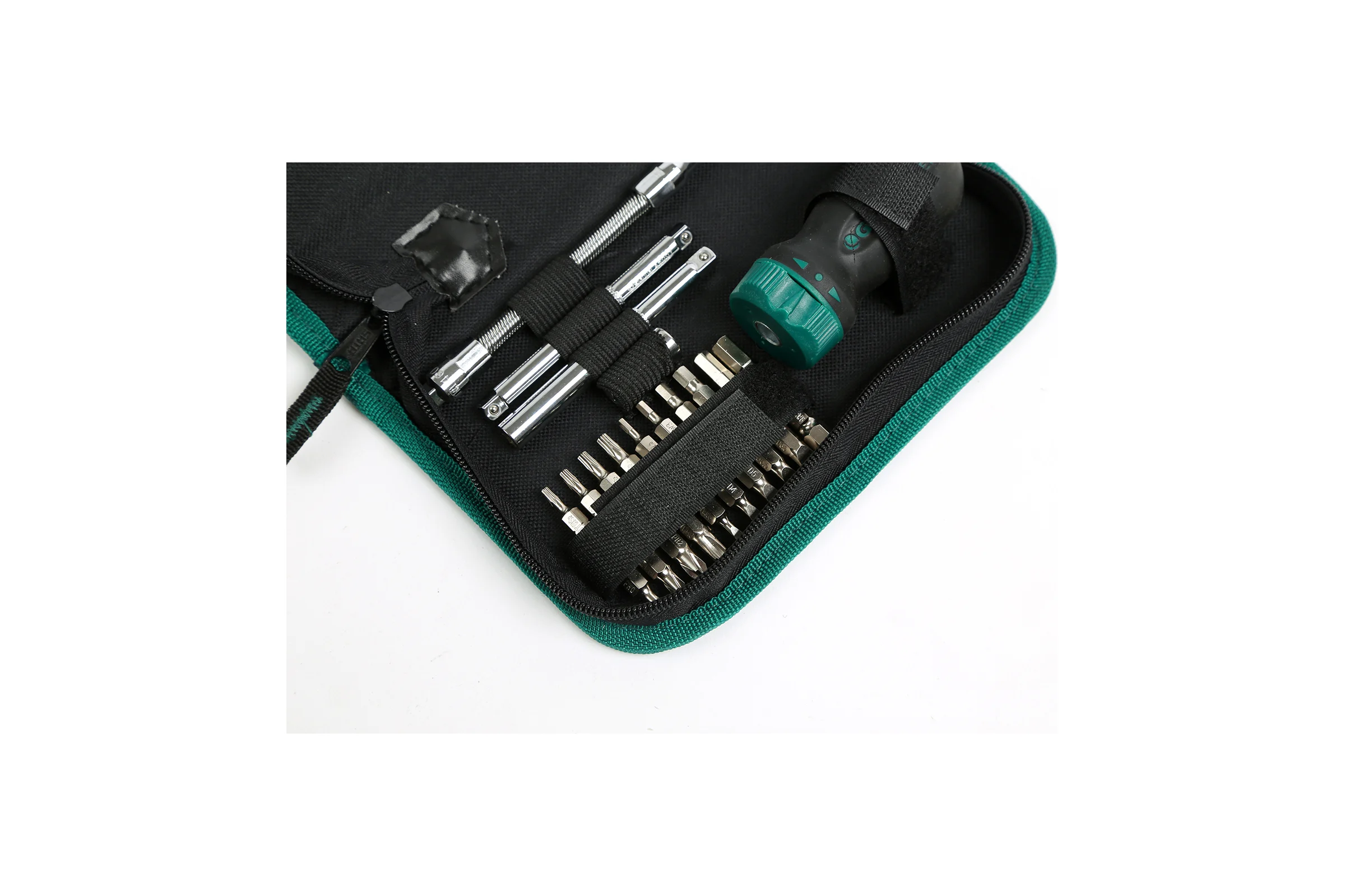 Отвёртки (набор) Sata 25пр. комбинир. с храповой рукояткой (чехол) 09342