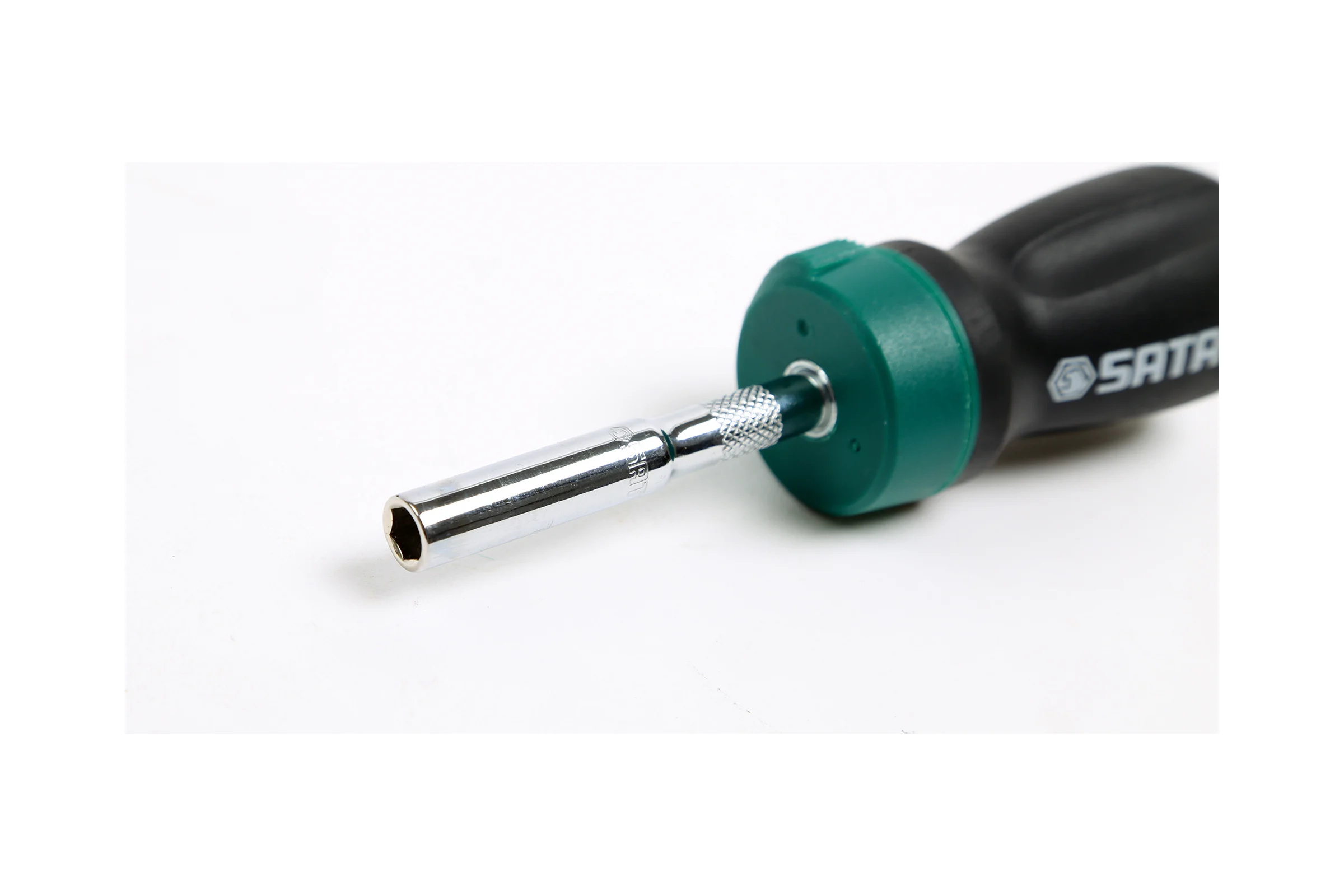 Отвёртки (набор) Sata 25пр. комбинир. с храповой рукояткой (чехол) 09342