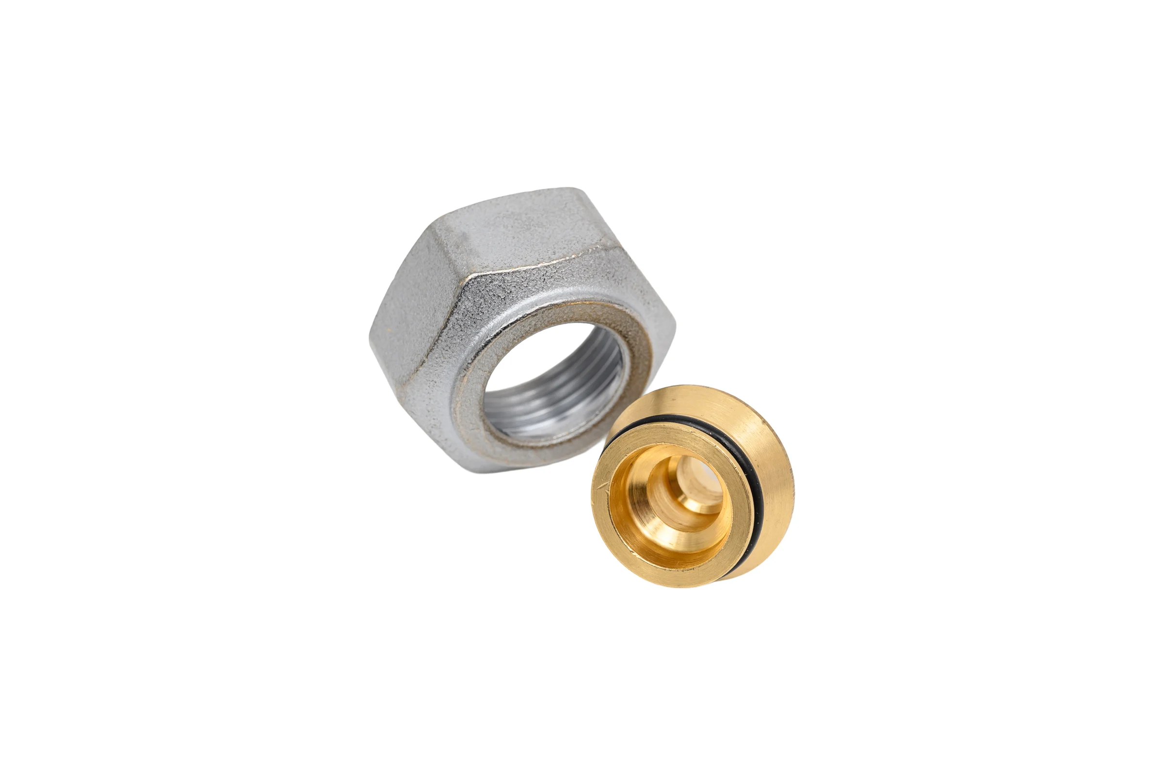 Переходник Giacomini МП латунь R179E Дн 16х2,2х3/4 с евроконусом R179EX028 127-4630