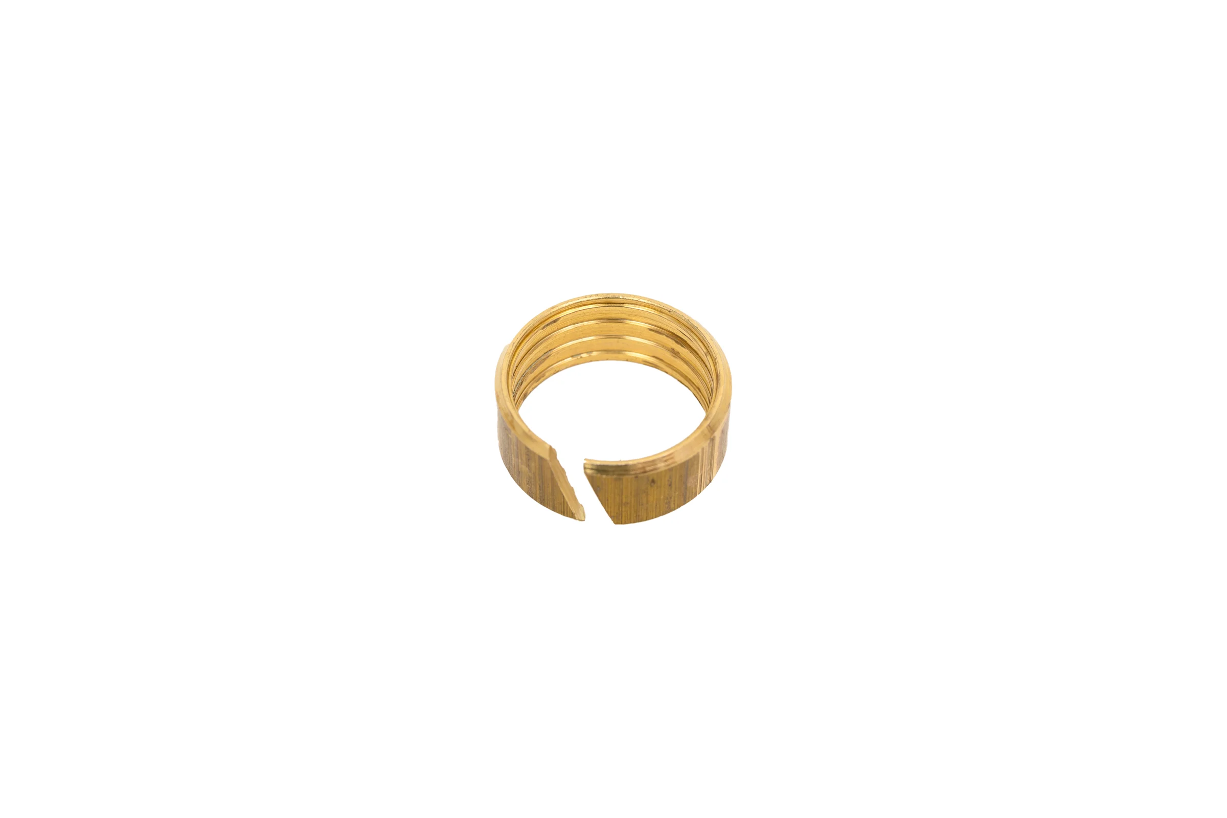 Переходник Giacomini МП латунь R179E Дн 16х2,2х3/4 с евроконусом R179EX028 127-4630