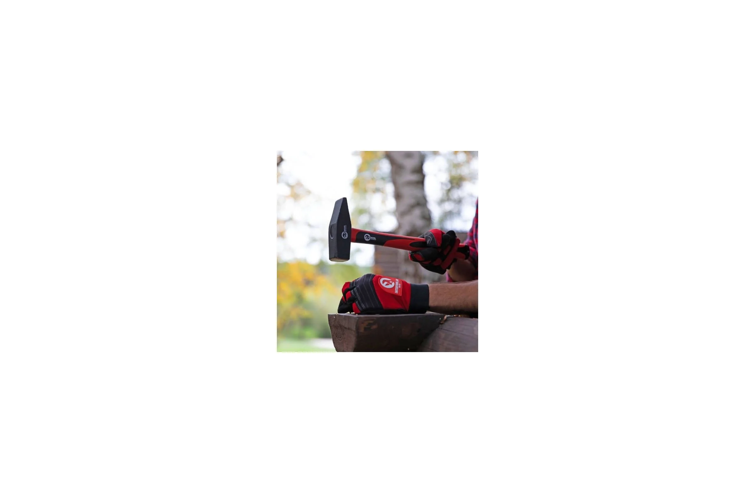 Молоток INTERTOOL 1000 г, ручка из фибергласа HT-0210