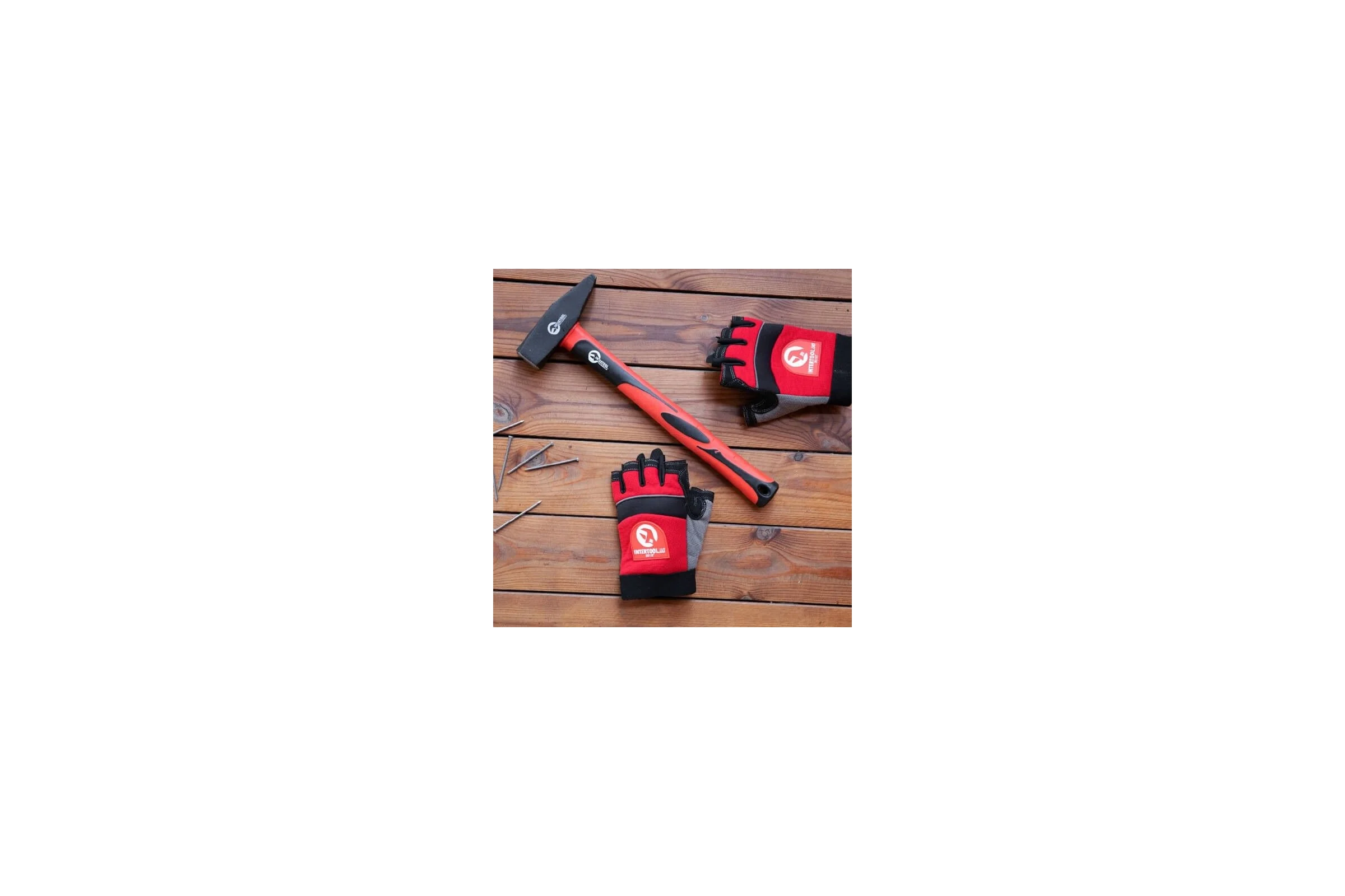 Молоток INTERTOOL 1000 г, ручка из фибергласа HT-0210