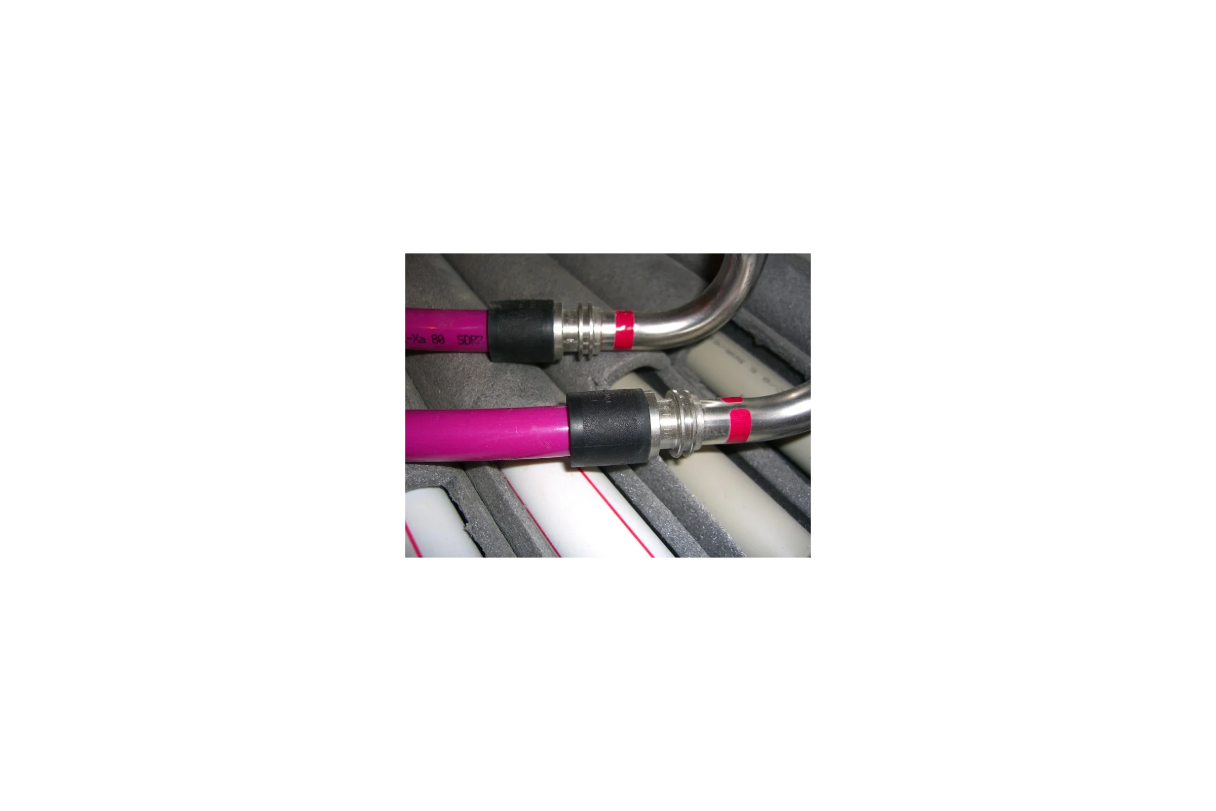 Труба REHAU RAUTITAN pink+, 32x4.4, штанга 6 м