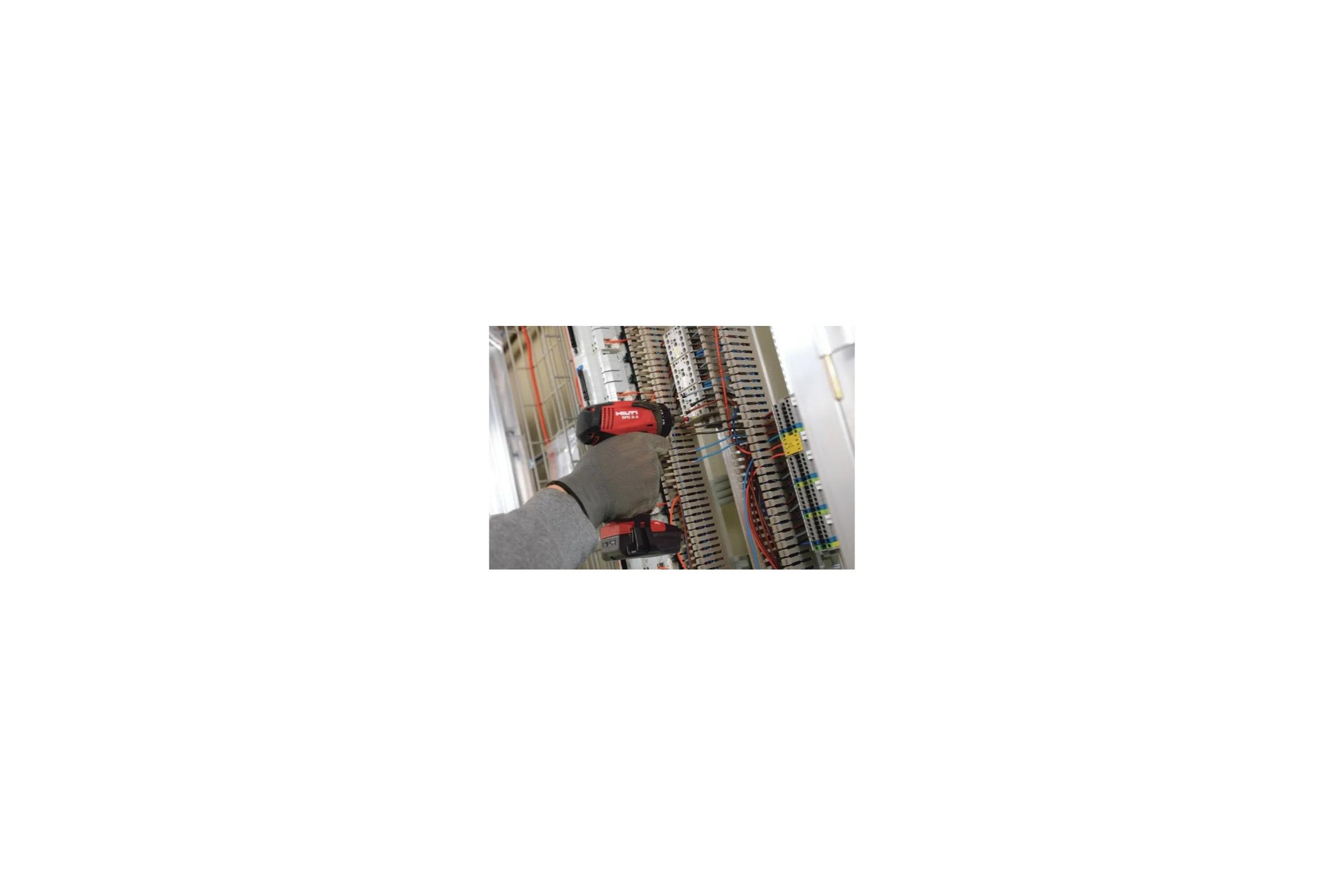 Аккумуляторная дрель-шуруповерт Hilti SFD-2 A 3712000