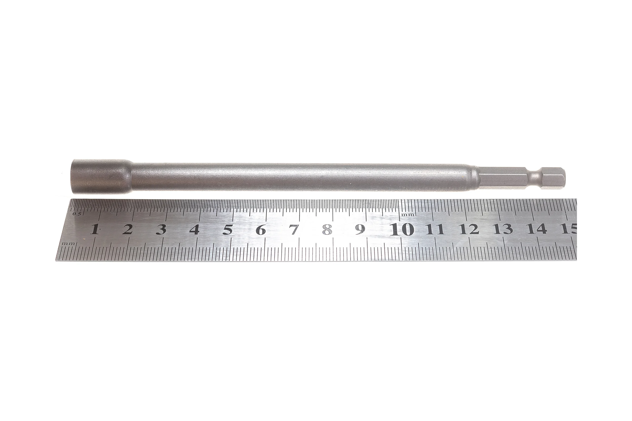 Головка торцевая магнитная (6х152 мм; 1/4") Makita B-57255