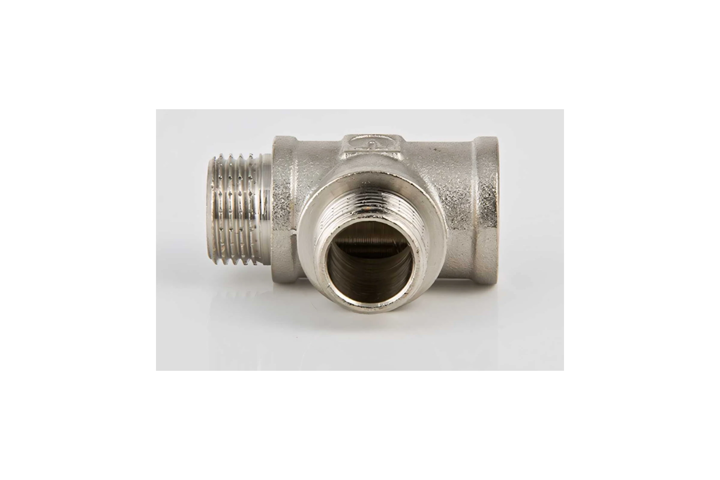 Комплект Valtec _51 VI7 Тройник с двумя переходами на нар. р. 1/2 вн.-нар.-нар. VTr.133.N.0004 5 штук VT.VI7.K51.1330004.5