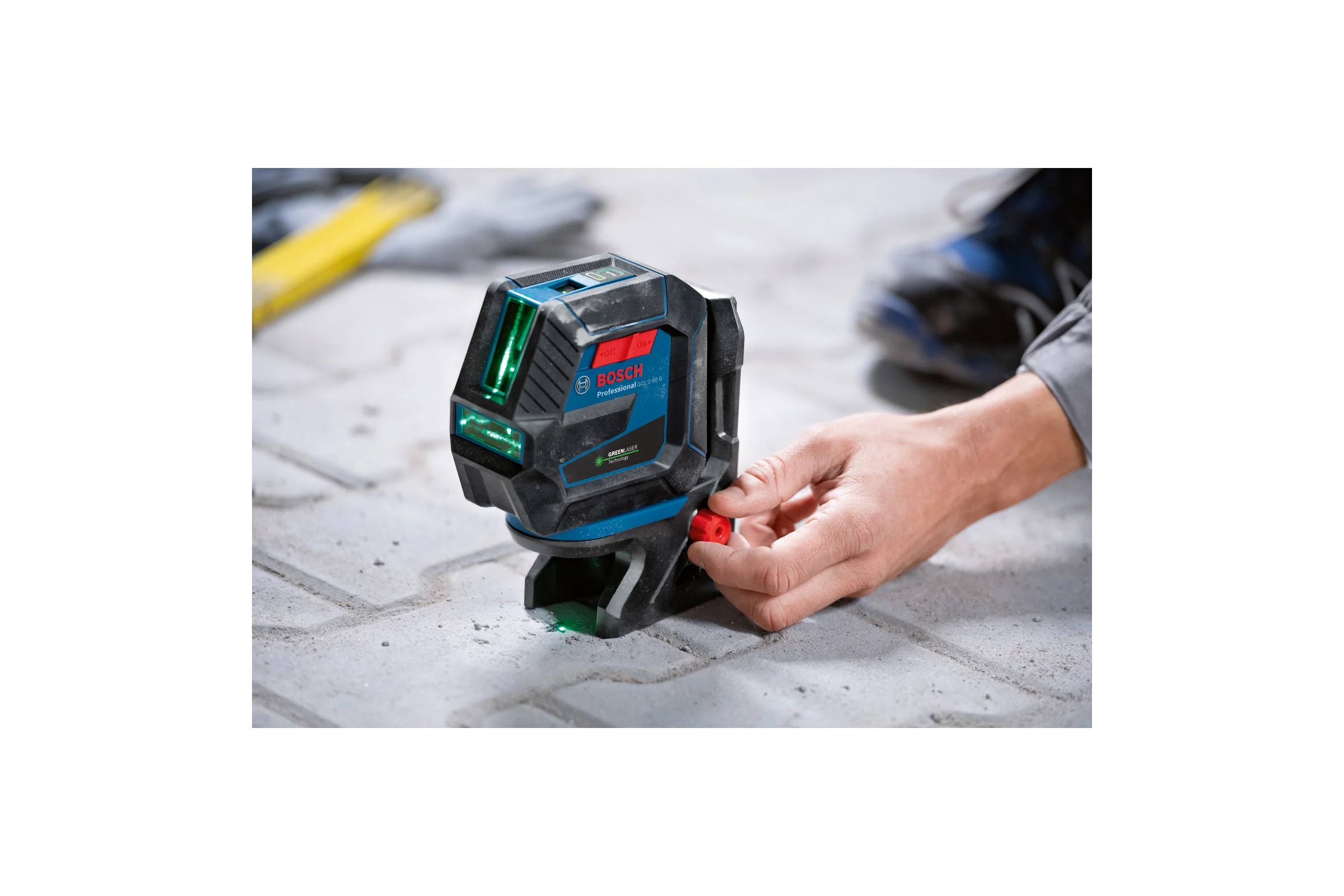 Комби-лазер Bosch GCL 2-50 G + RM10 0601066M00