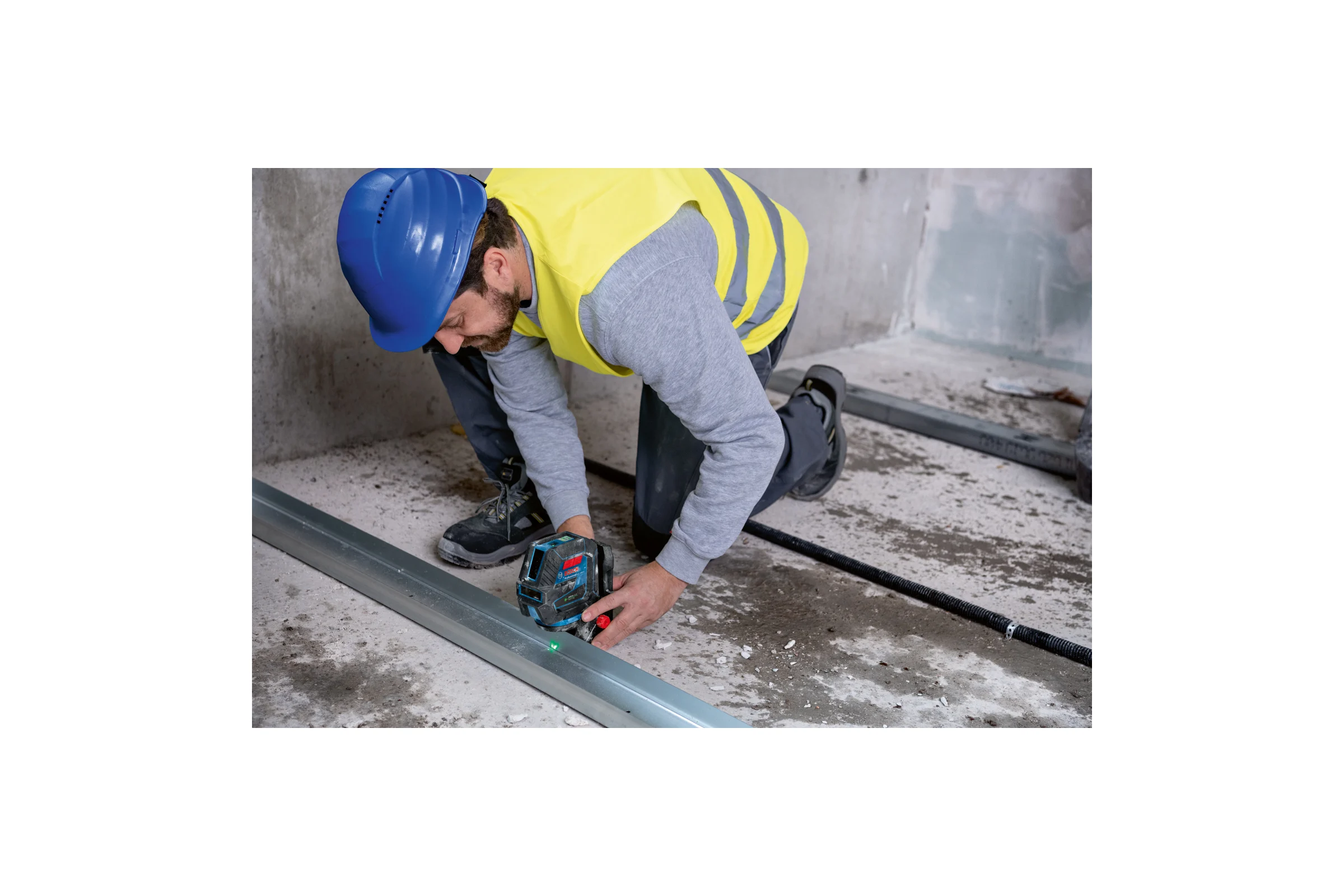 Комби-лазер Bosch GCL 2-50G + RM10 + клипса + кейс 0601066M02