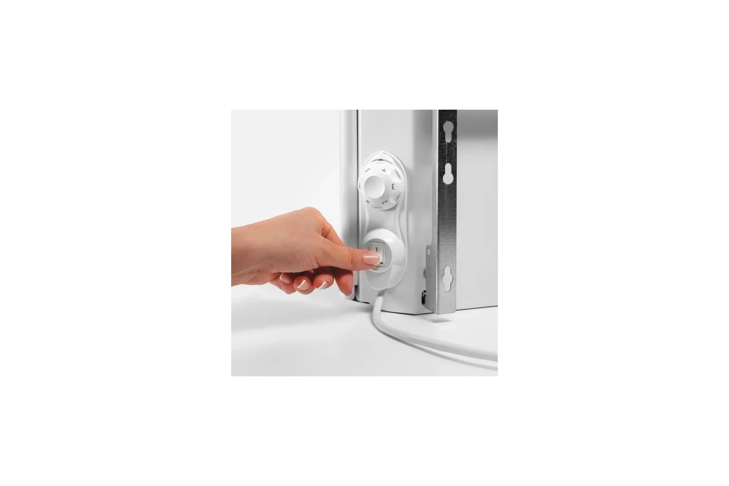 Конвектор с механическим термостатом Legrand Lamken - мощность 500Вт с вертикальной решеткой и кабелем 1,8м белый 230502 LAM-230502