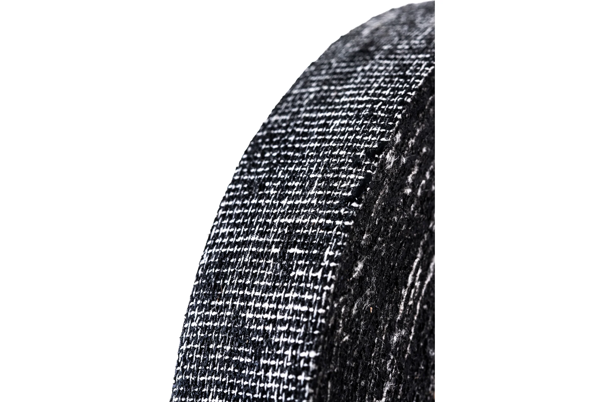 Изолента ОНЛАЙТ OIT-H15-10/BL ХБ, черная, 100 г, 0,35х15 мм, 10 м 61152
