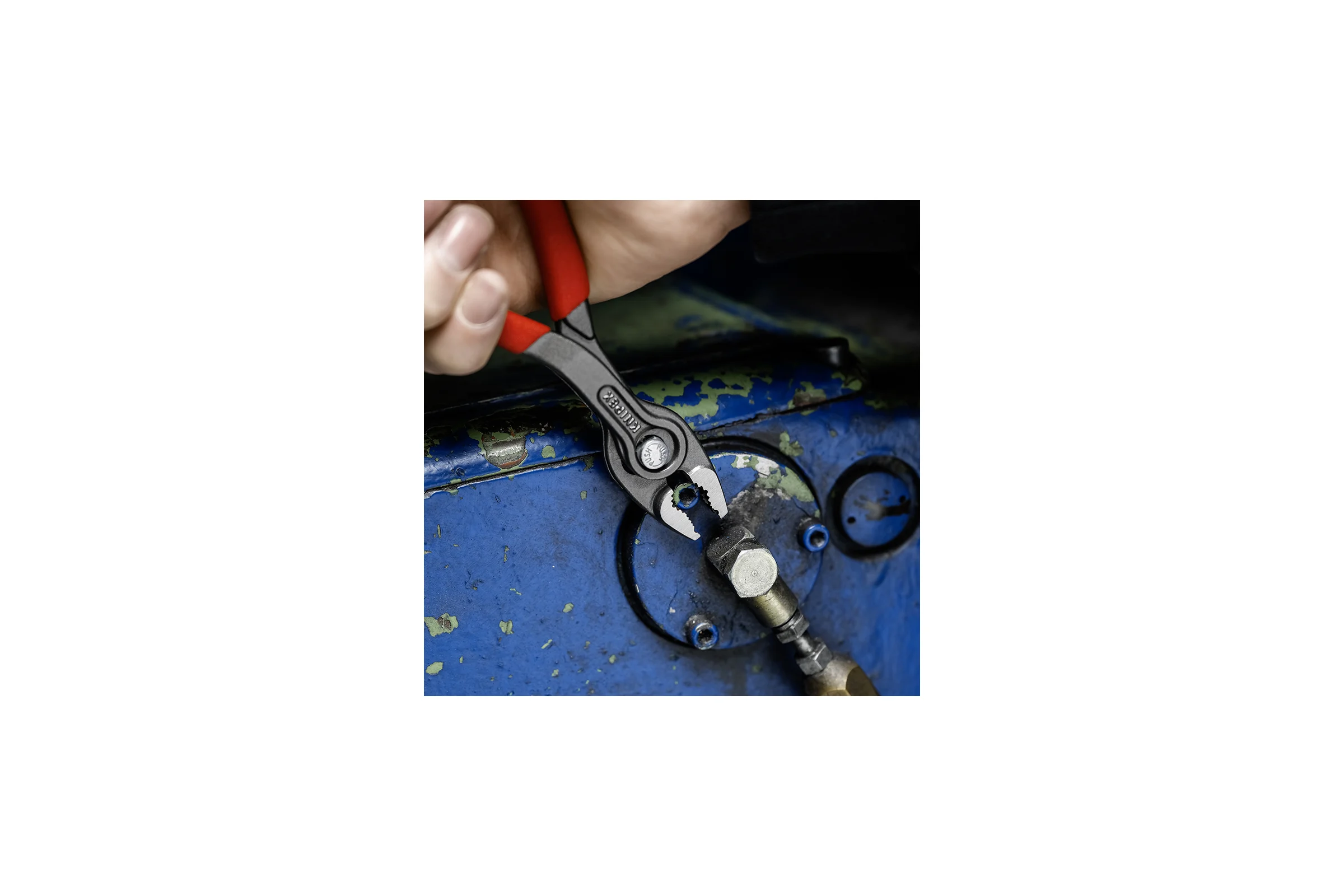 Клещи с фронтальным и боковым захватами Knipex TwinGrip зев 3-16 мм, L 150 мм,обливные ручки KN-8201150