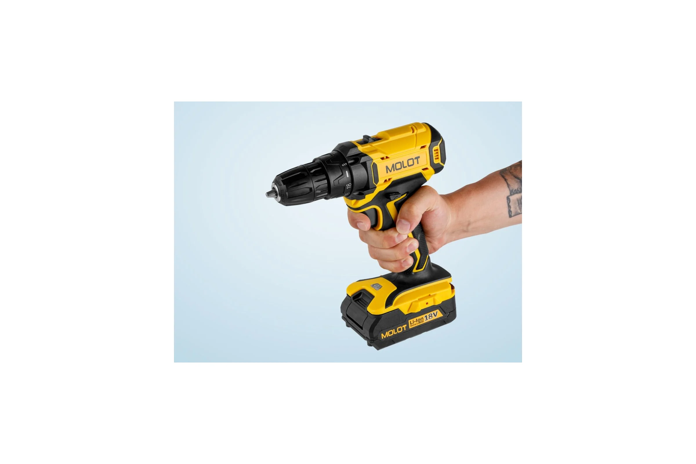 Аккумуляторная дрель-шуруповерт MOLOT MBD 1815 Li в чем. 1335504