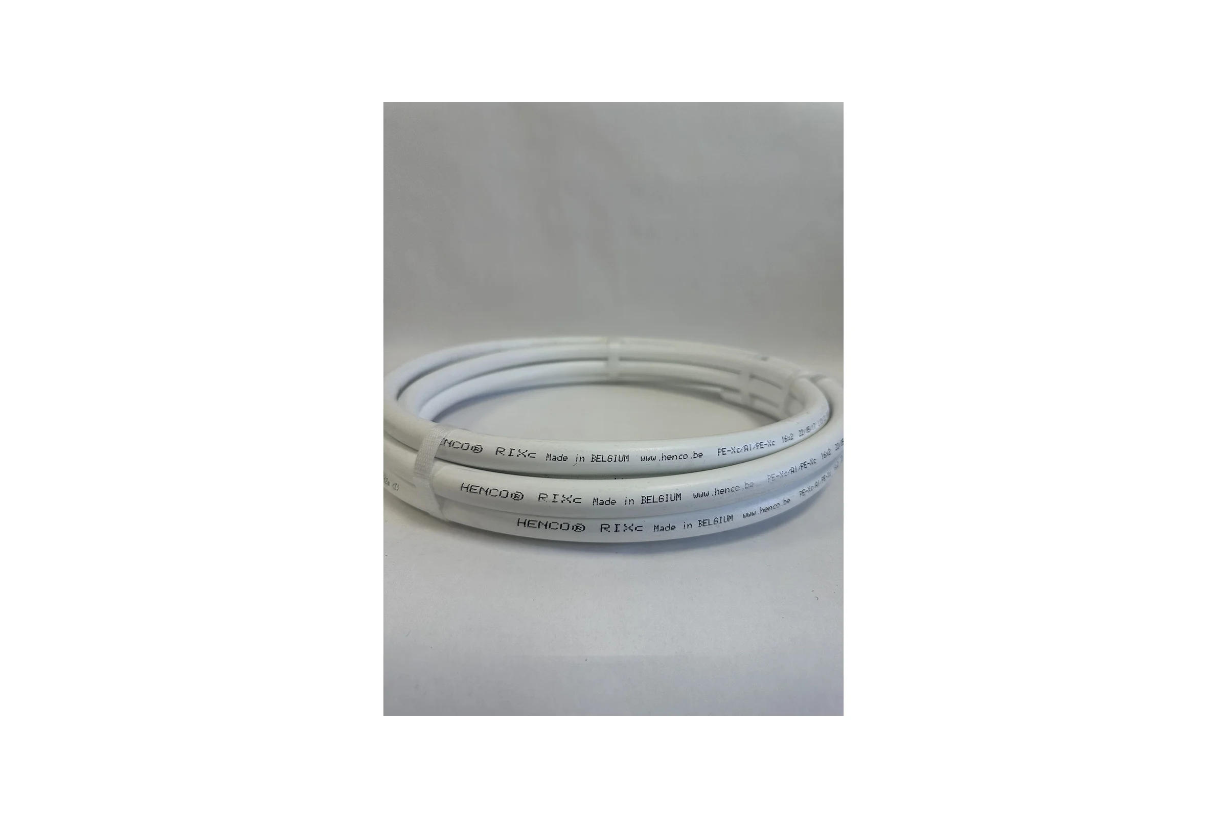 Труба HENCO RIXc, PEXc-AL-PEXc, 16x2, бухта 5 метров 05-R160212-KB