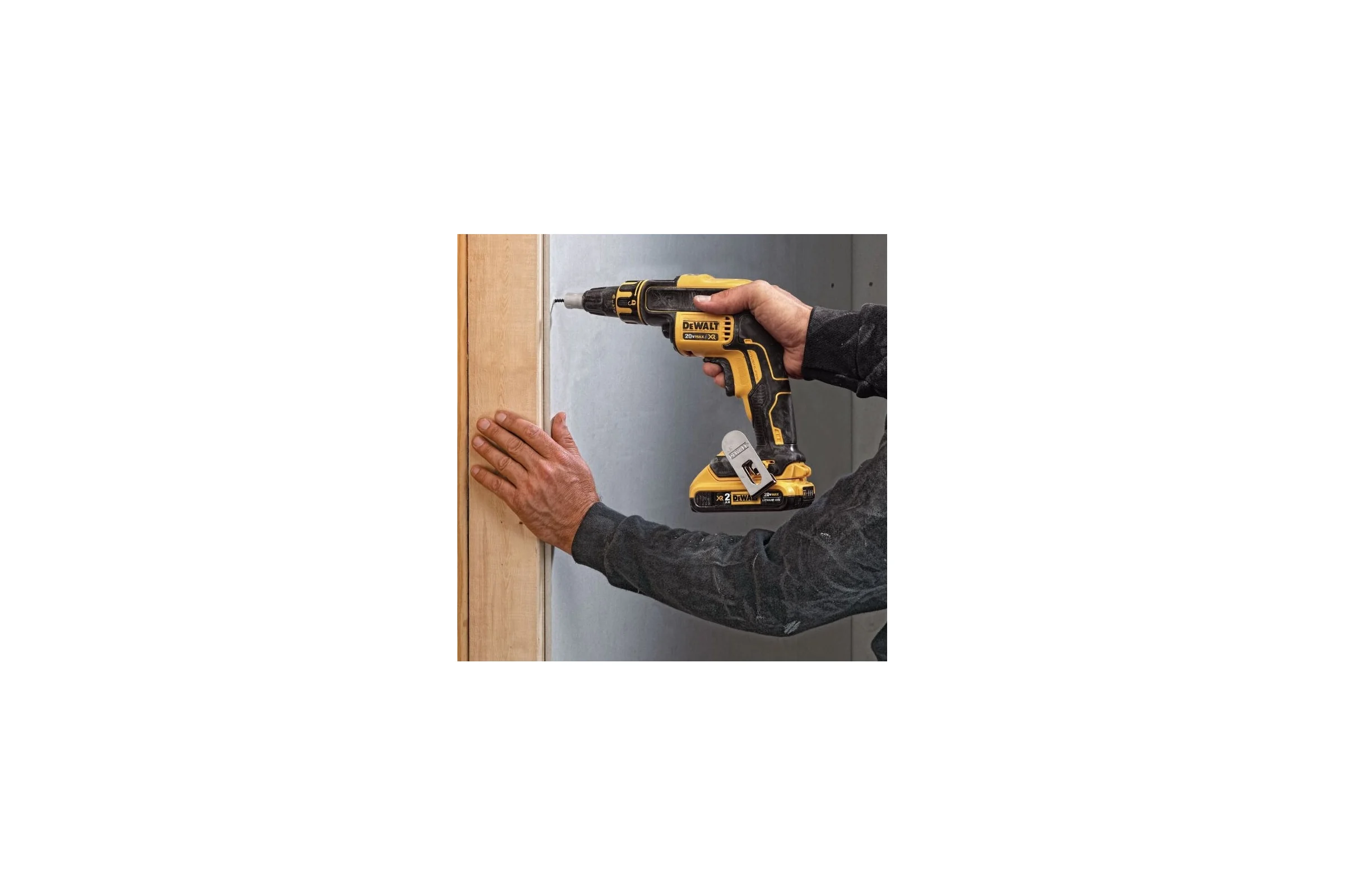 Аккумуляторный ленточный шуруповерт DEWALT DCF620N, 18 В, 30 Нм, 4400 об/мин, без АКБ и ЗУ DCF620N-XJ