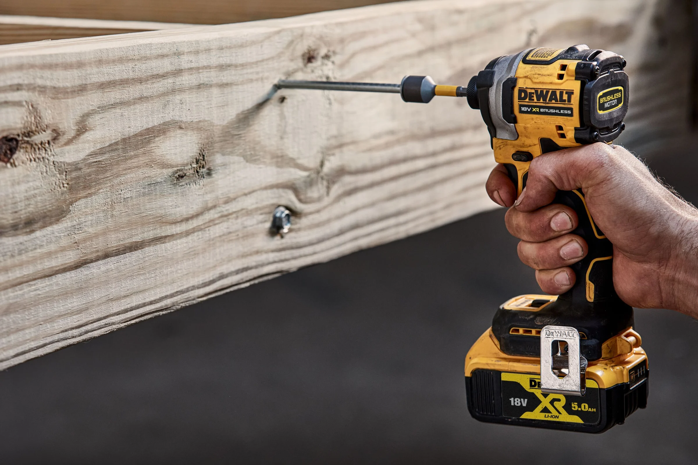 Аккумуляторный шуруповерт DEWALT DCF850N, 20 В, 206 Нм, 3800 уд/мин, без АКБ и ЗУ DCF850N-A9