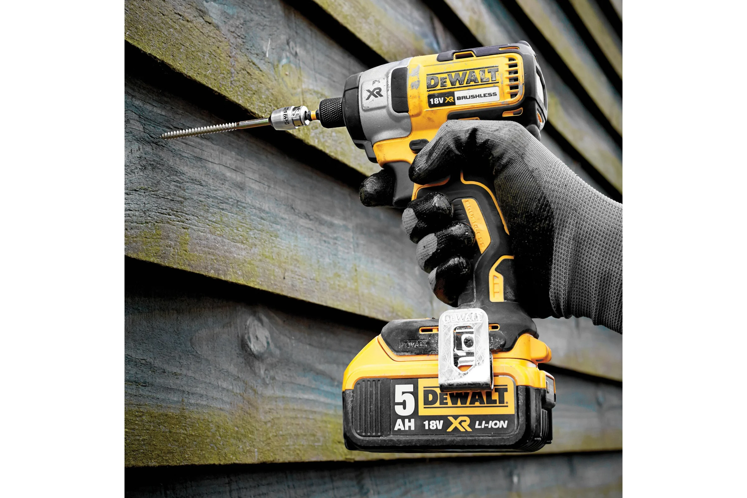 Аккумуляторный шуруповерт DEWALT DCF887P2, 18 В, 205 Нм, 3800 уд/мин, с 2 АКБ 5 Ач и ЗУ, в кейсе DCF887P2-QW