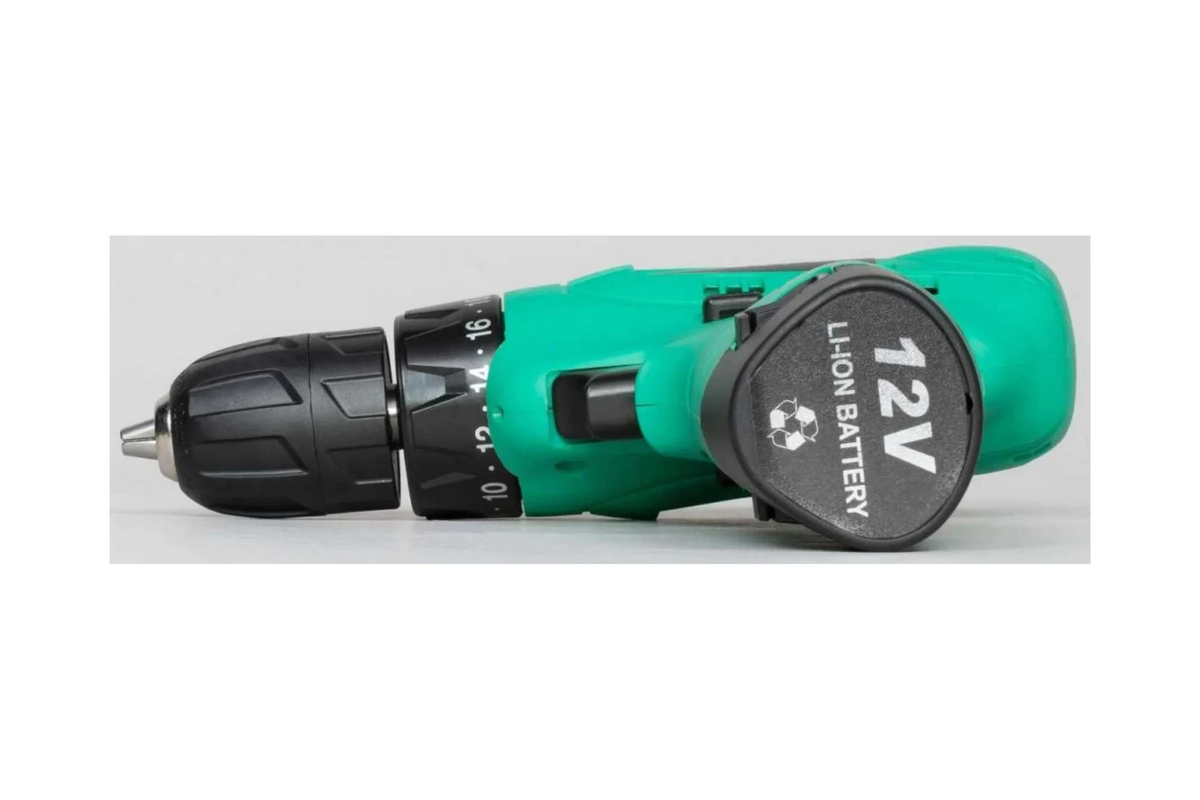 Аккумуляторная дрель Zitrek Green 12 (12В, Li-ion аккумулятор 1шт, ЗУ, бита) 063-4071