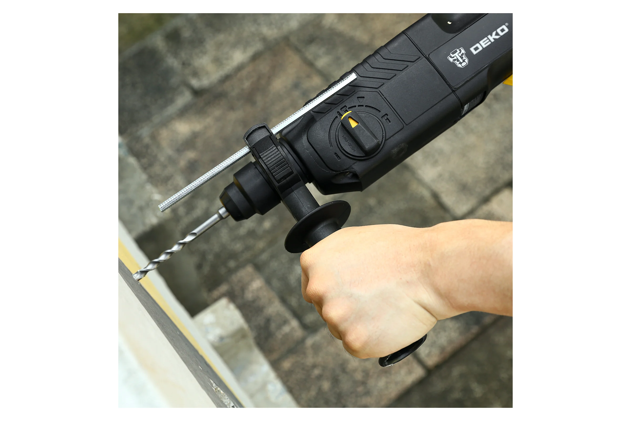 Перфоратор DEKO DKH850W, 850 Вт 063-4116