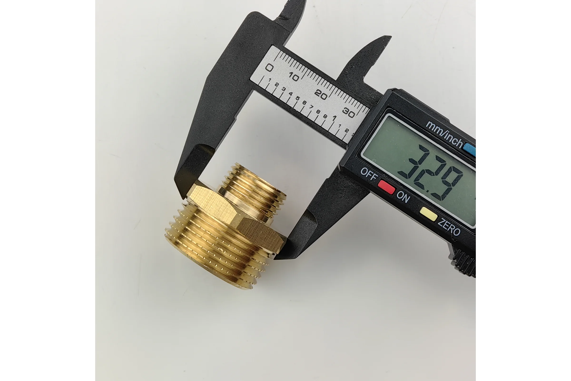 Ниппель латунный переходной Профитт 1" х 1/2" - 10 шт. 9274818