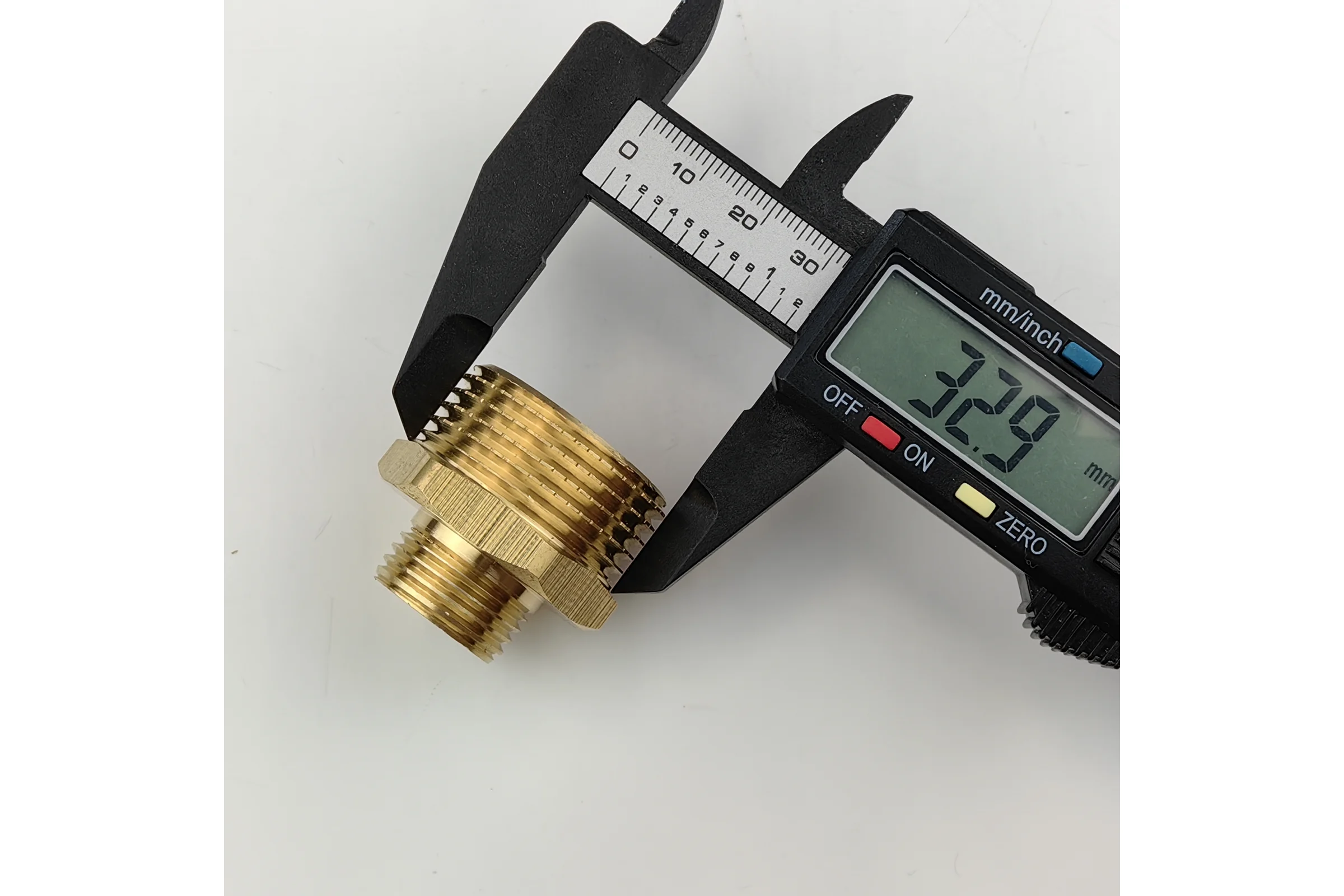 Ниппель латунный переходной Профитт 1" х 1/2" - 10 шт. 9274818