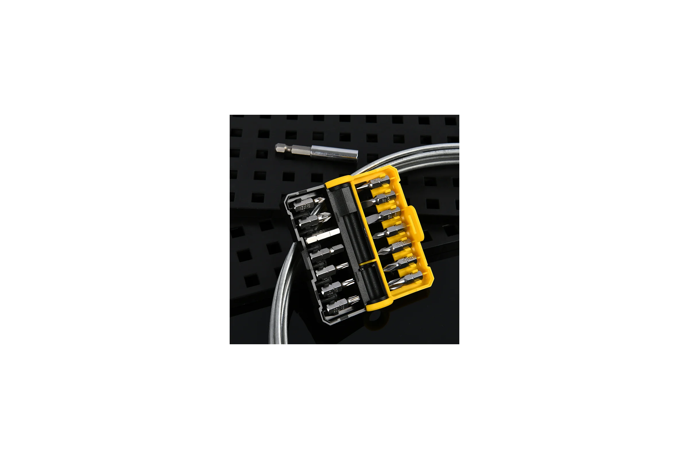 Набор бит DELI 14шт (SL4,SL5,SL6,PH0,PH1,PH2,PH3,T15,T20,T25,H5,H6,PZ1,PZ2), c держателем, сталь S2, пластиковый держатель 167609