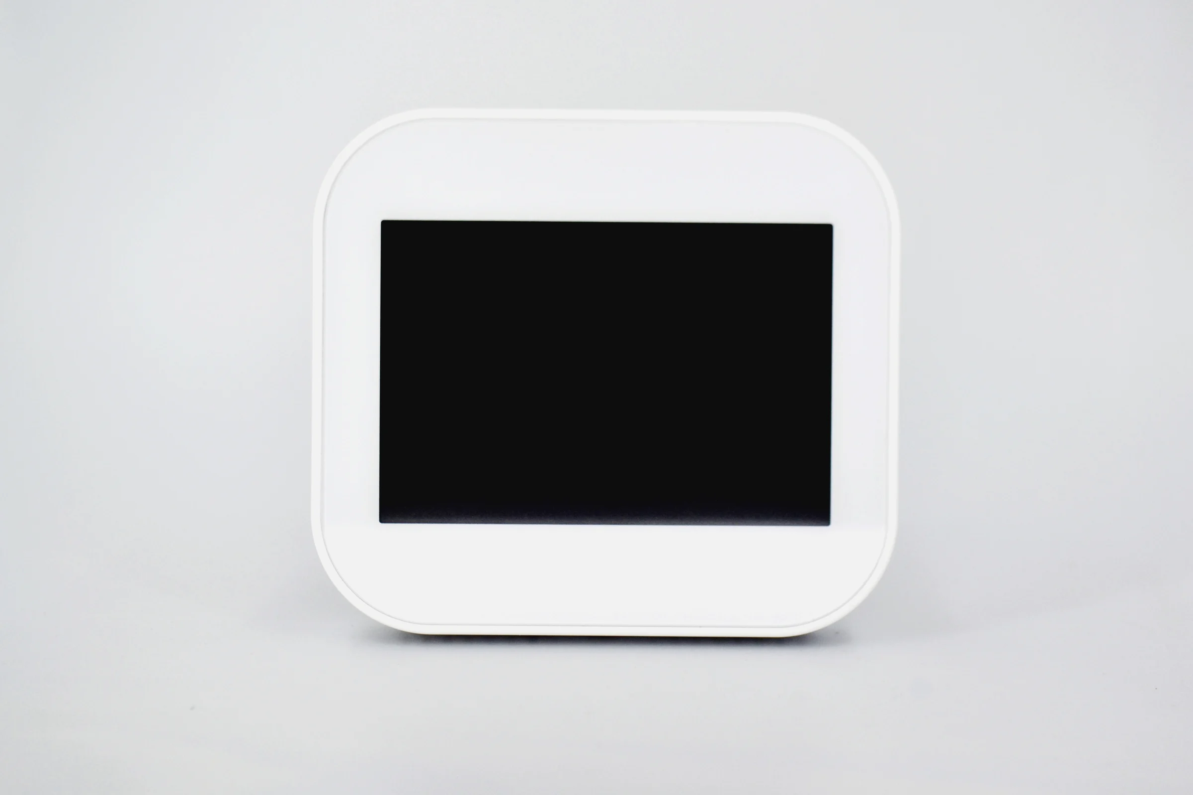 Термостат DFDESIGN DF-MC6-FGC1 (24V, управление 0-10V, Wifi, белый) 5678000000006