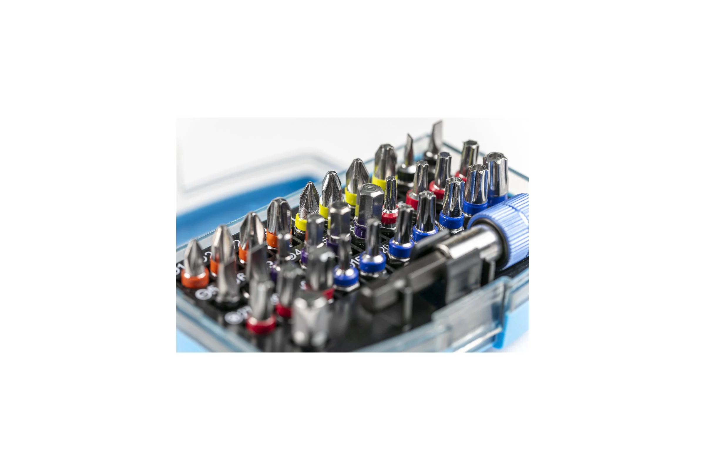 Набор бит с держателем (32 предмета; 1/4") HOEGERT TECHNIK HT1S400
