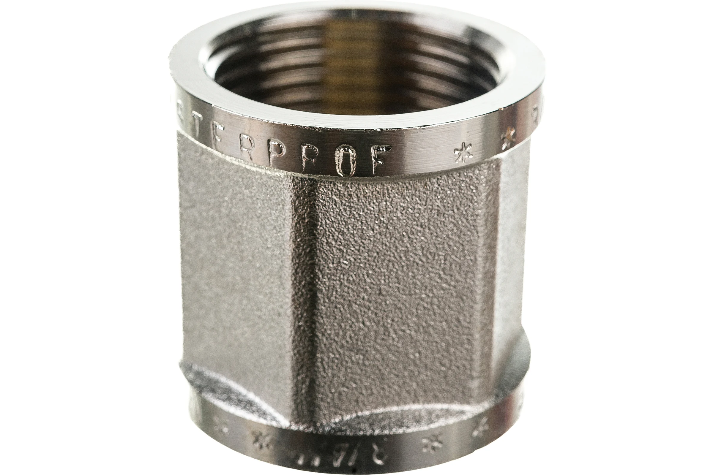 Муфта MPF 3/4" латунная никелированная шестигранная внутренняя резьба ИС.072740