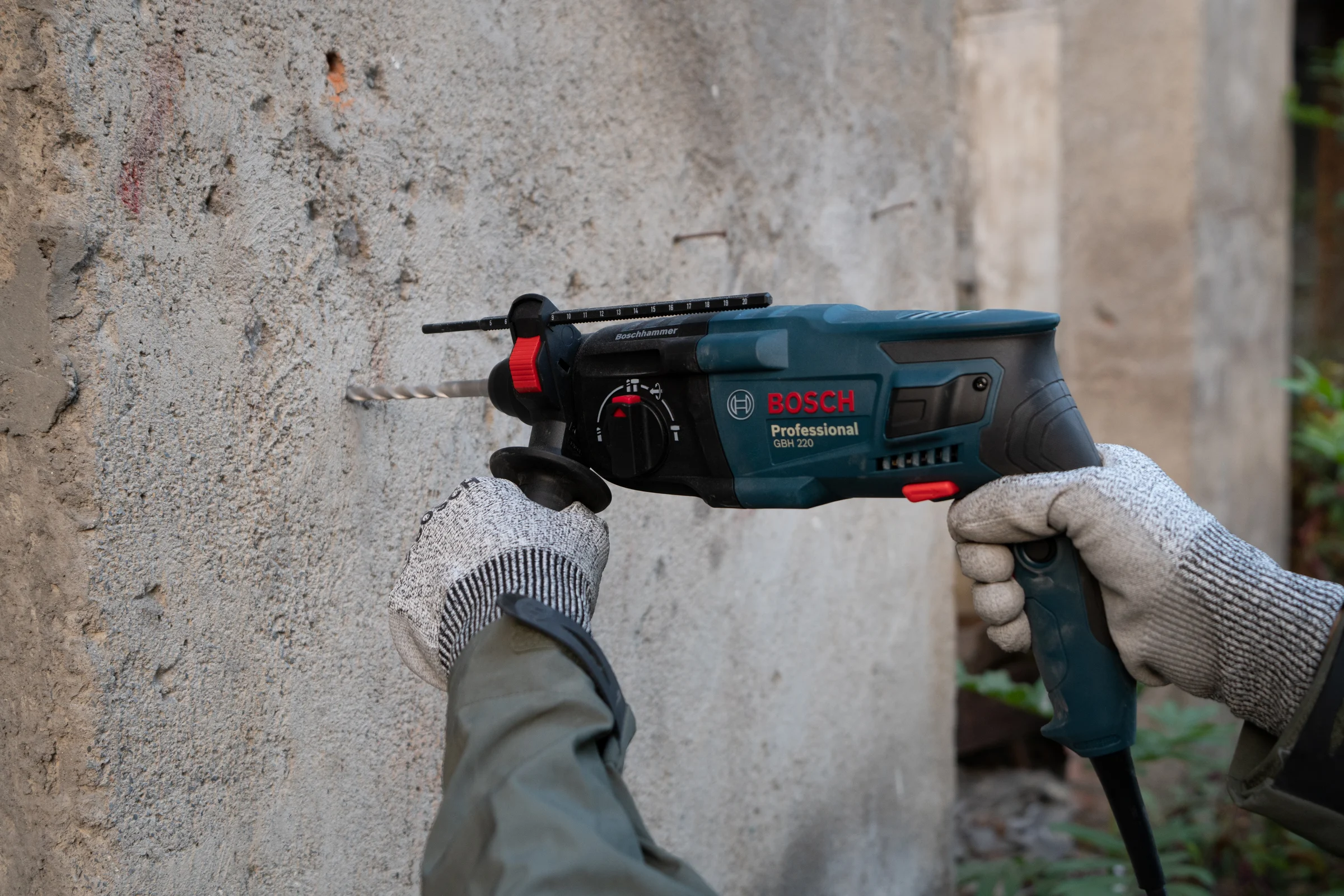 Перфоратор Bosch GBH 220 06112A6080