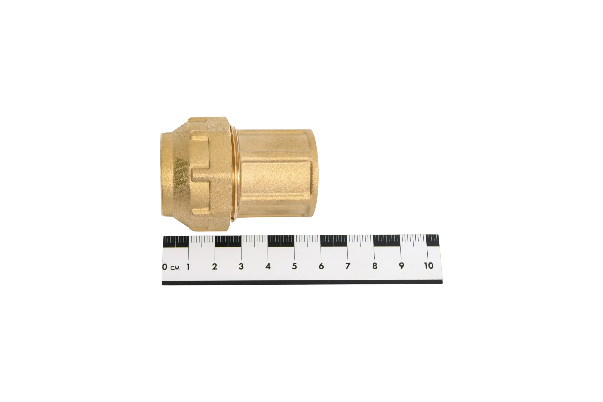 Муфта прямая латунная для ПНД труб Millennium 25-3/4" с внутренней резьбой PFBF2534 (710 3/4")
